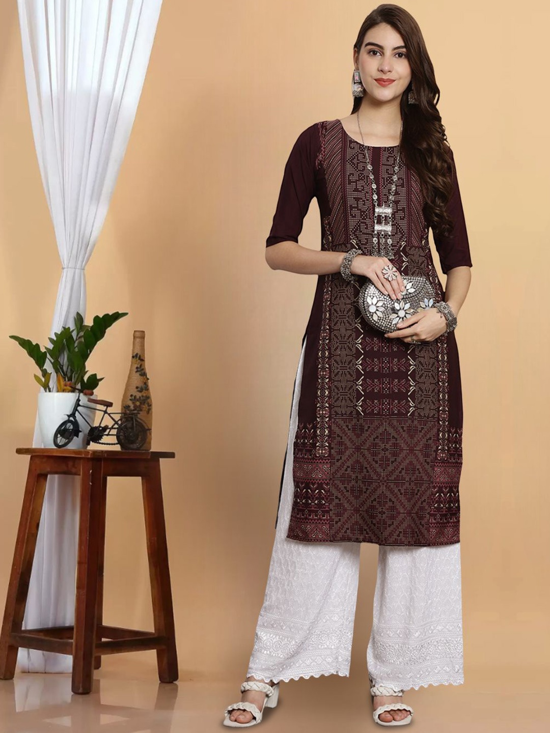 

7Threads Abstract Printed Round Neck Straight Kurta, Brown