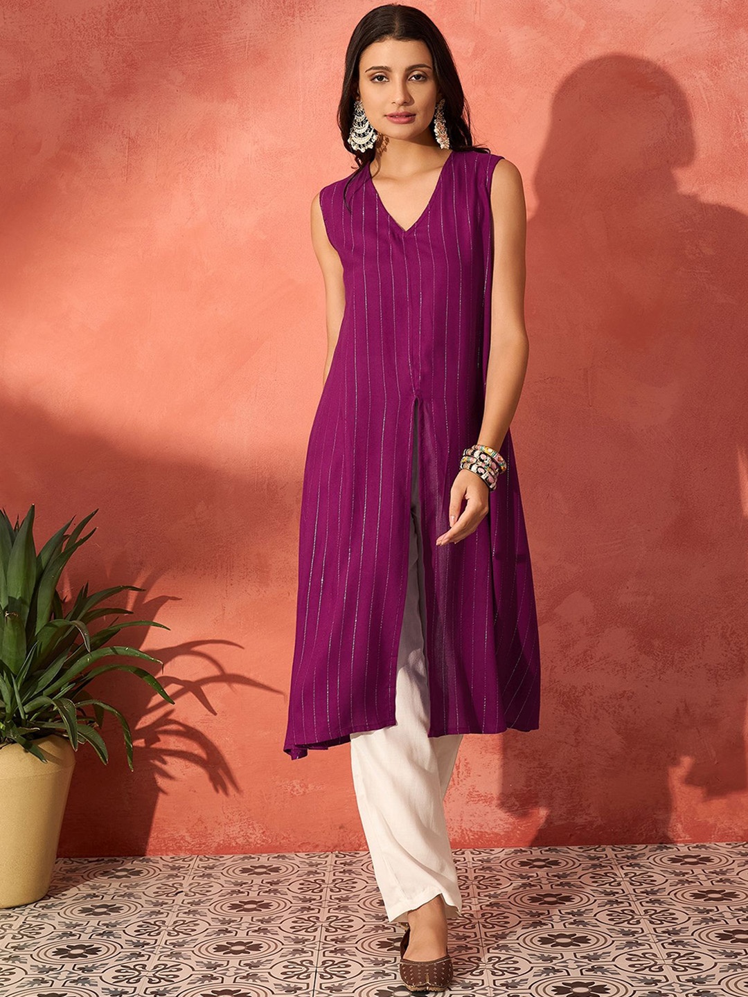 

InWeave Striped V Neck A-Line Kurta & Trousers, Magenta