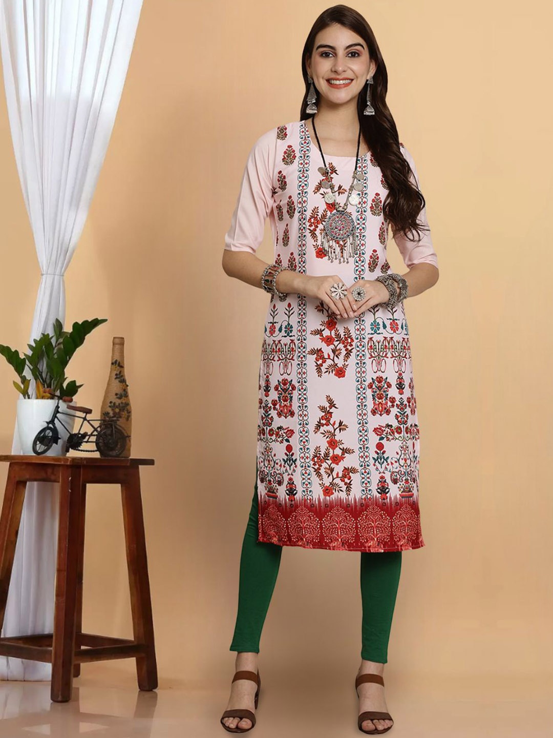 

7Threads Floral Printed Round Neck Crepe Straight Kurta, Pink