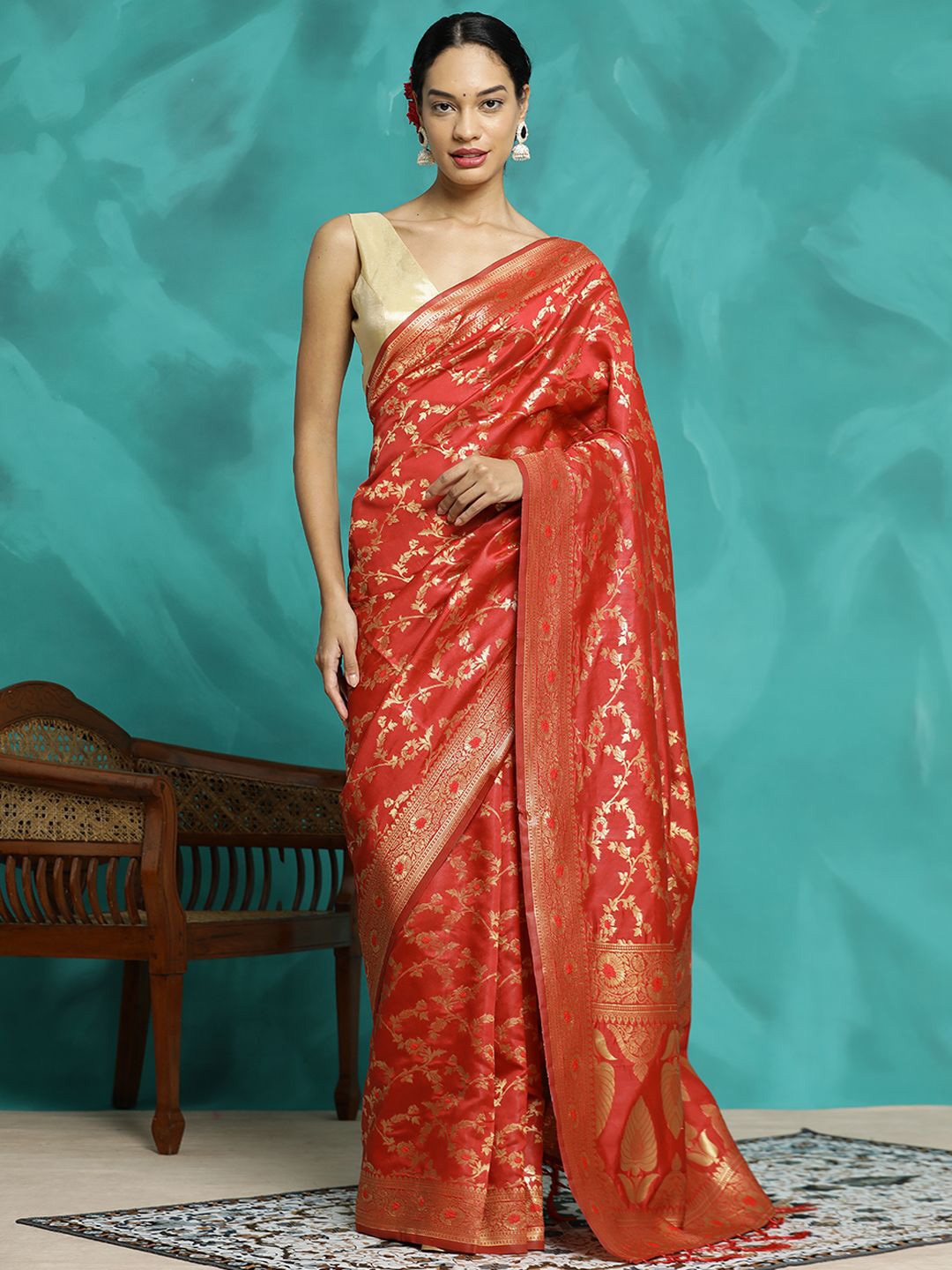 

Jaipur Kurti Zari Woven Banarasi Saree, Red