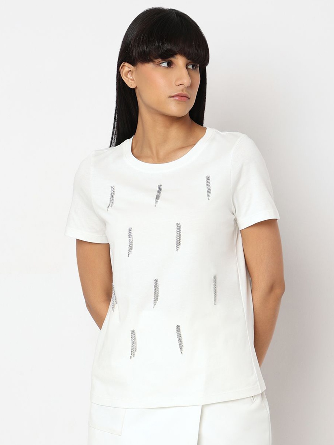 

Vero Moda Women Solid Round Neck Cotton T-Shirt, White