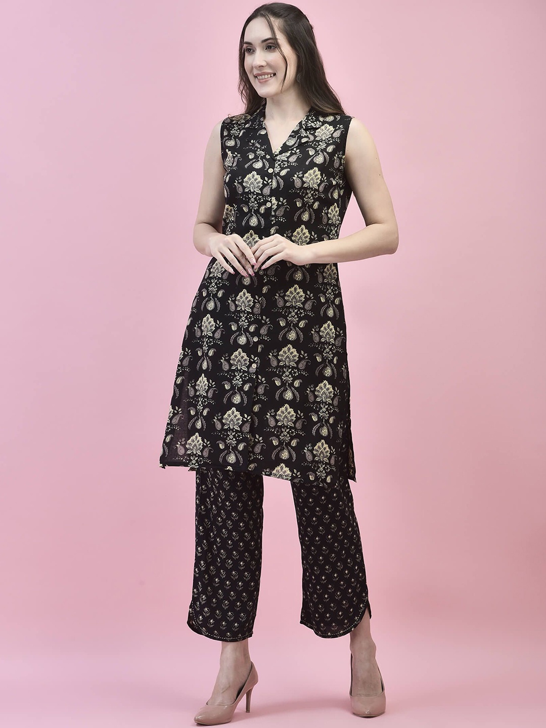 

Shree Women Floral Printed Regular Pure Cotton Kurta with Trousers, Black