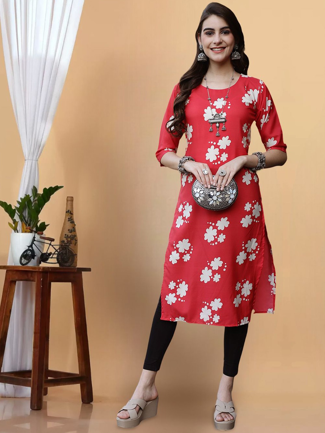 

7Threads Floral Printed Round Neck Crepe Straight Kurta, Red