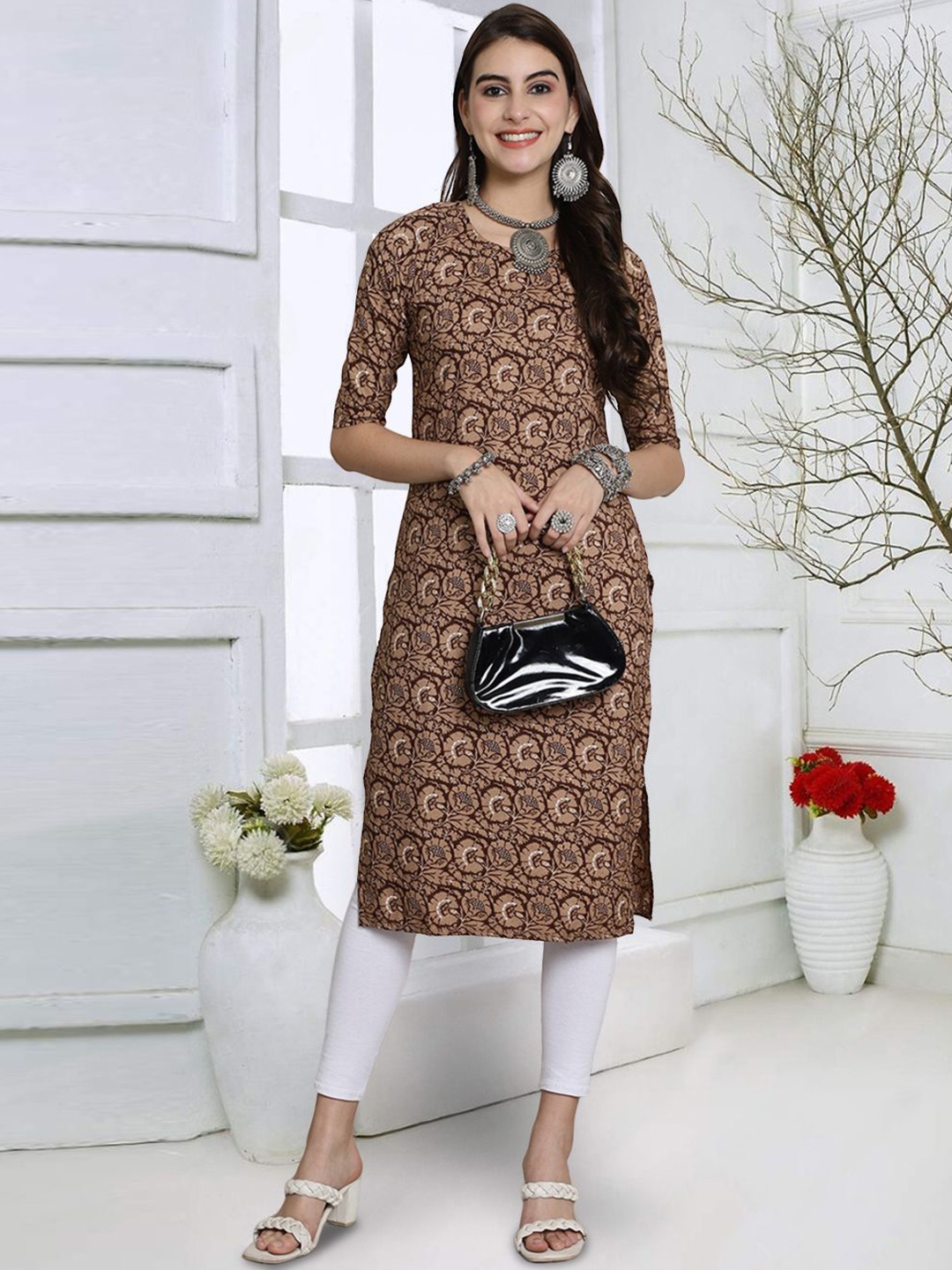 

7Threads Floral Printed Round Neck Straight Kurta, Brown