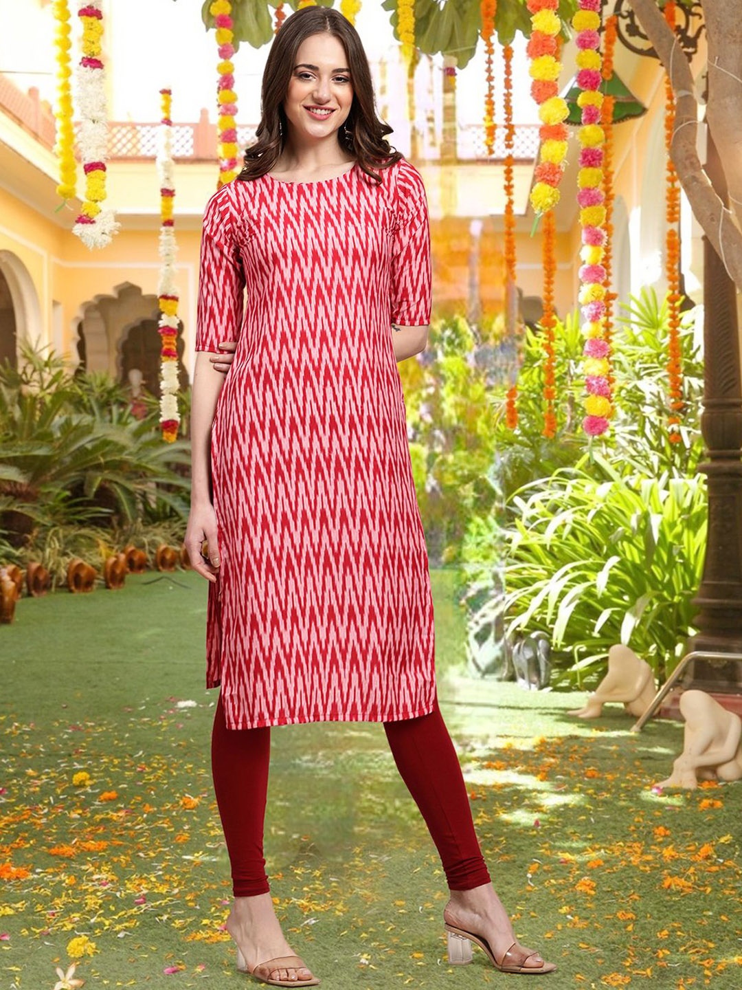 

7Threads Chevron Printed Round Neck Crepe Straight Kurta, Red