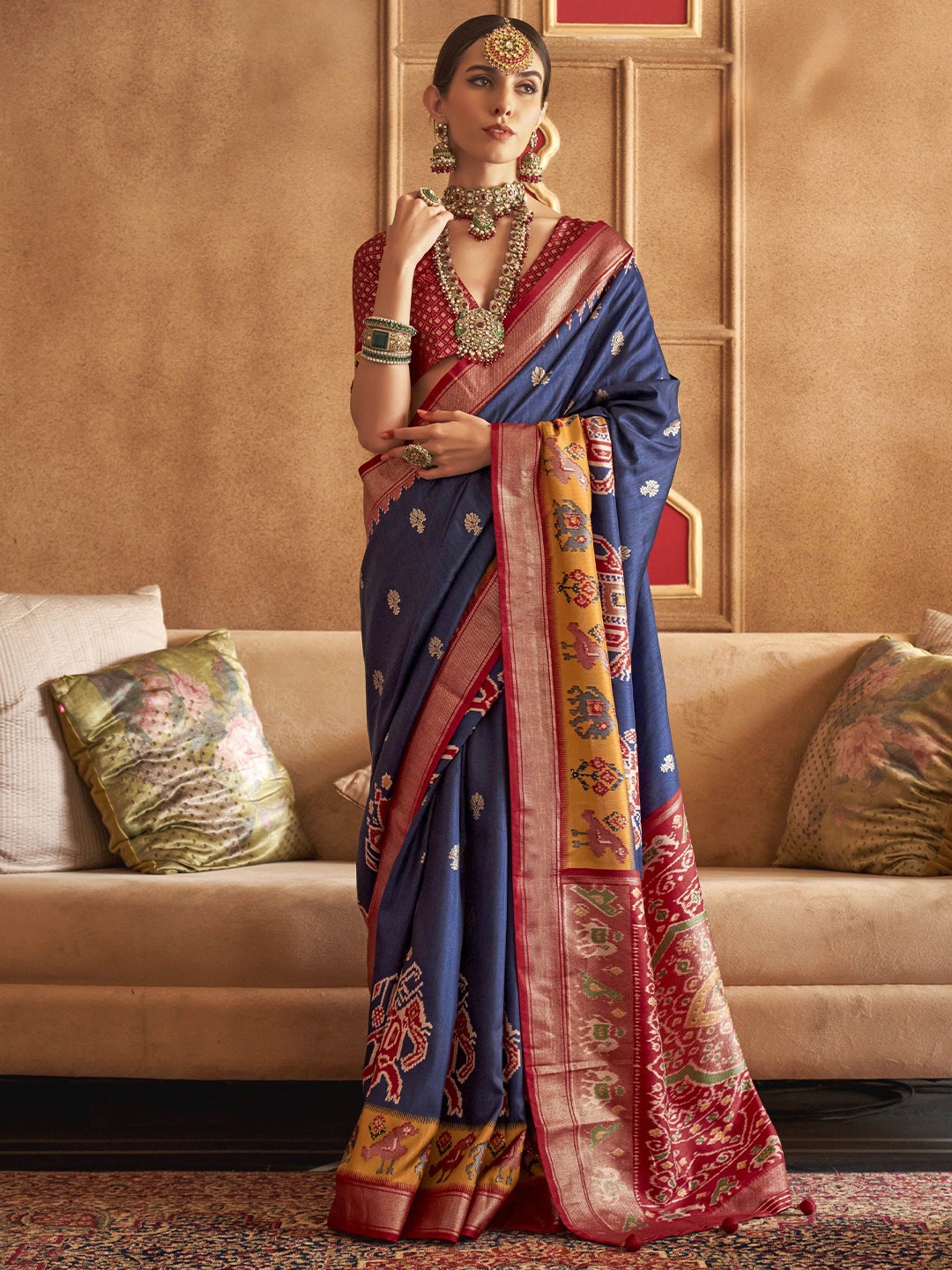 

KIMISHA Woven Design Zari Patola Saree, Navy blue
