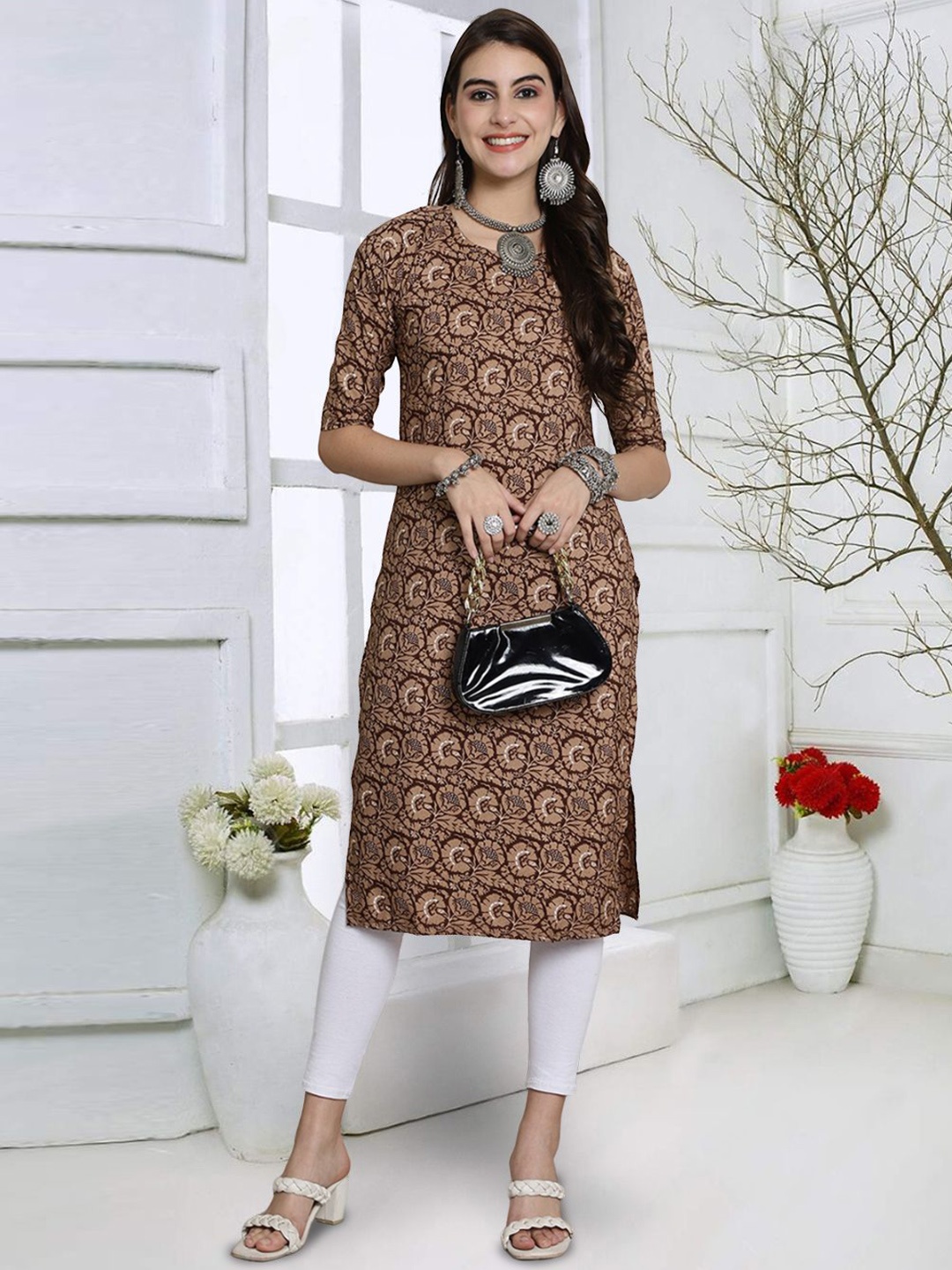 

7Threads Floral Printed Round Neck Crepe Straight Kurta, Brown