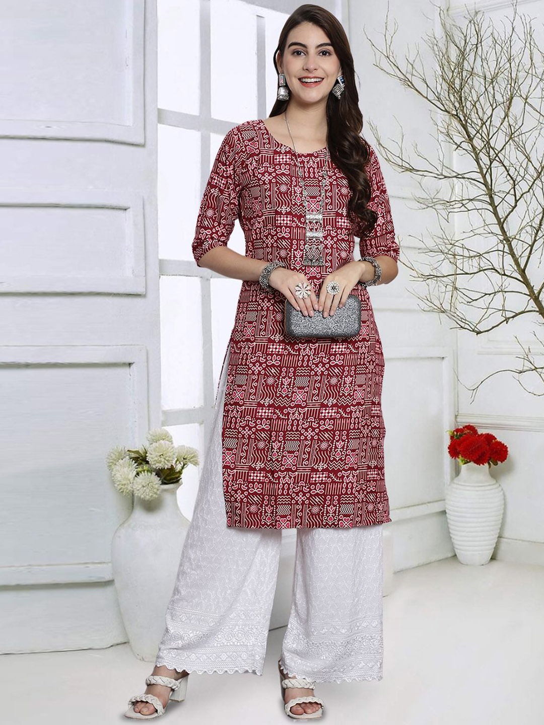 

7Threads Ethnic Motifs Printed Round Neck Straight Kurta, Maroon