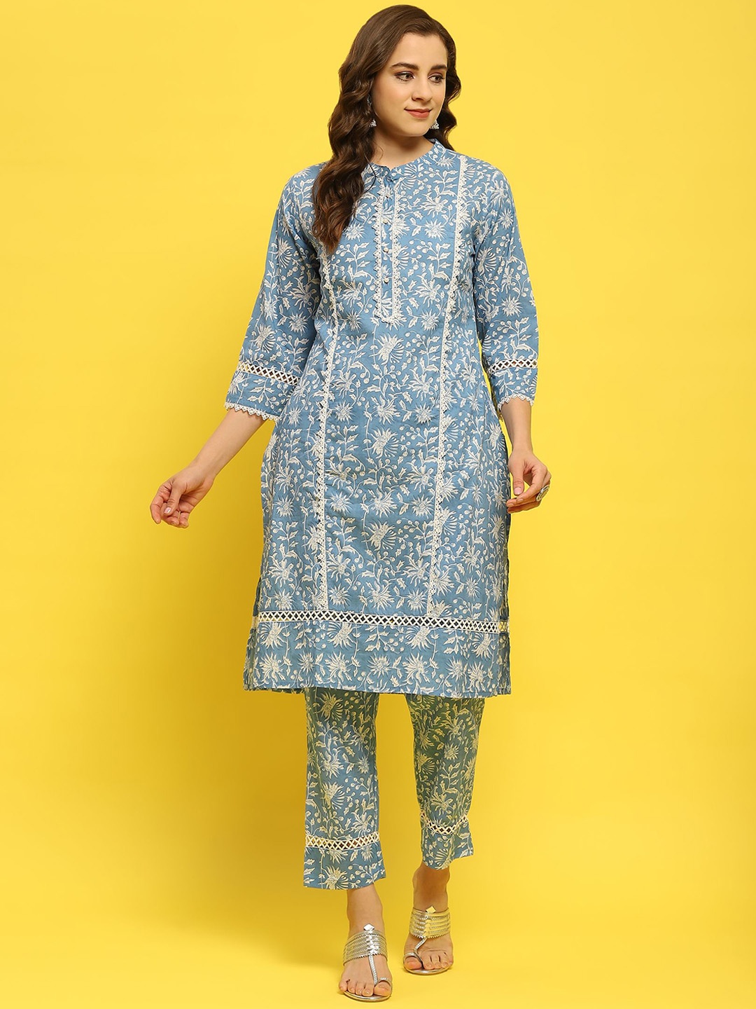 

Shree Women Floral Printed Regular Pure Cotton Kurta with Trousers, Blue