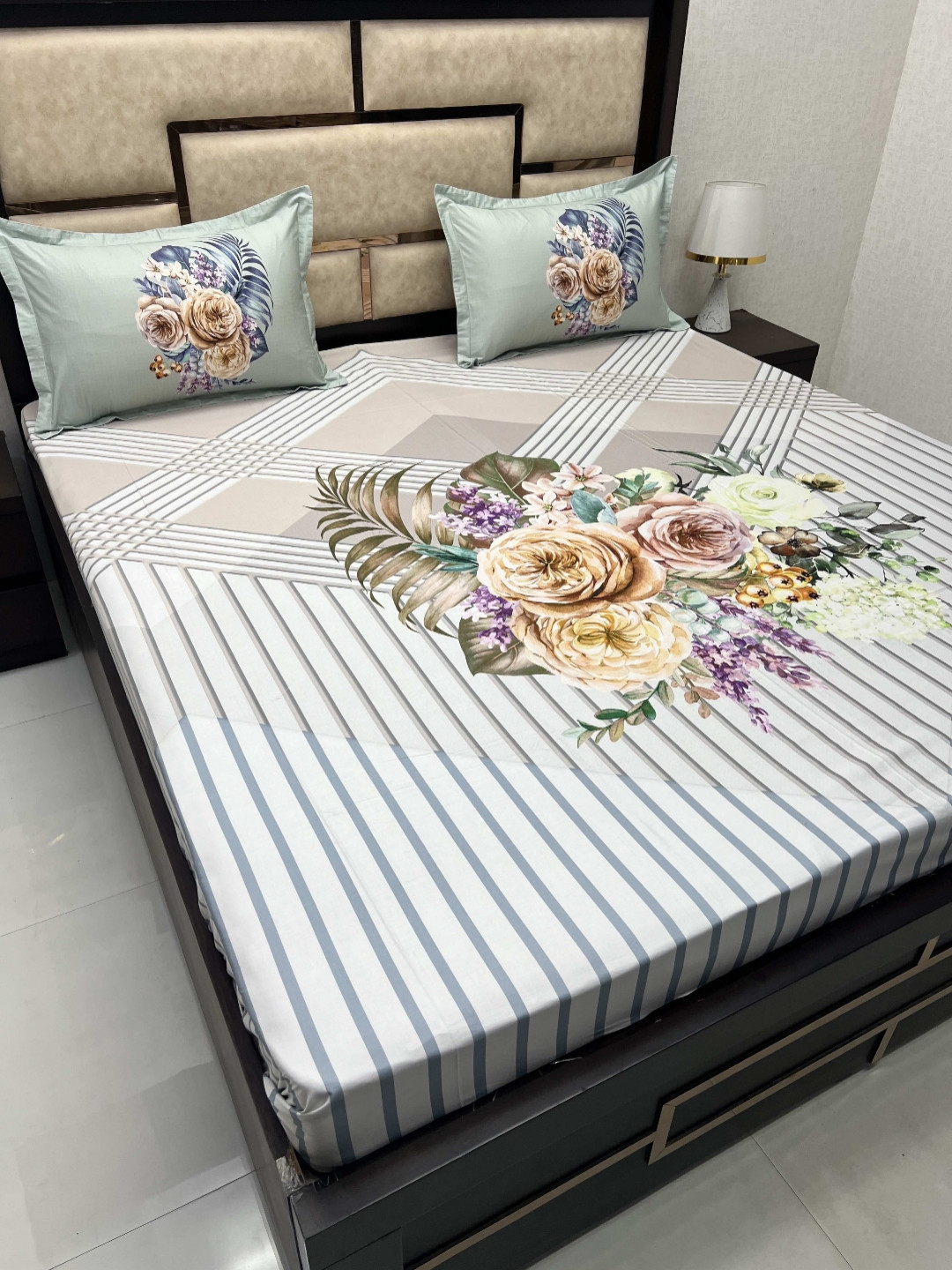 

Pure Decor White & Purple Floral 350 TC King Bedsheet with 2 Pillow Covers