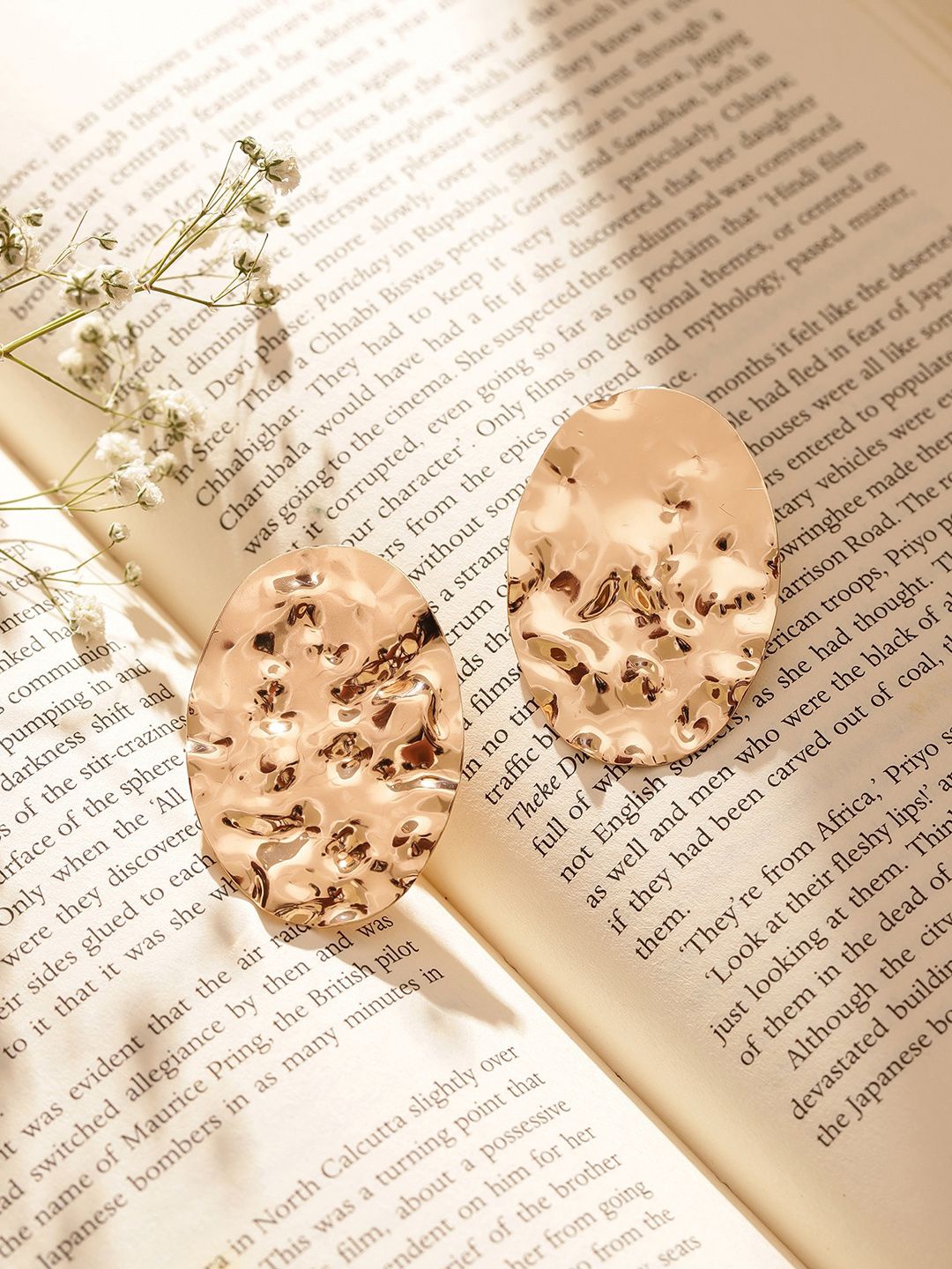 

Priyaasi Gold Plated Contemporary Studs Earrings