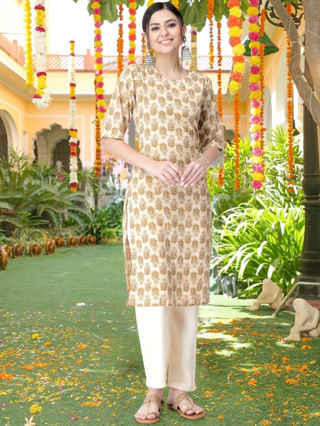 

7Threads Floral Printed Round Neck Straight Kurta, Beige