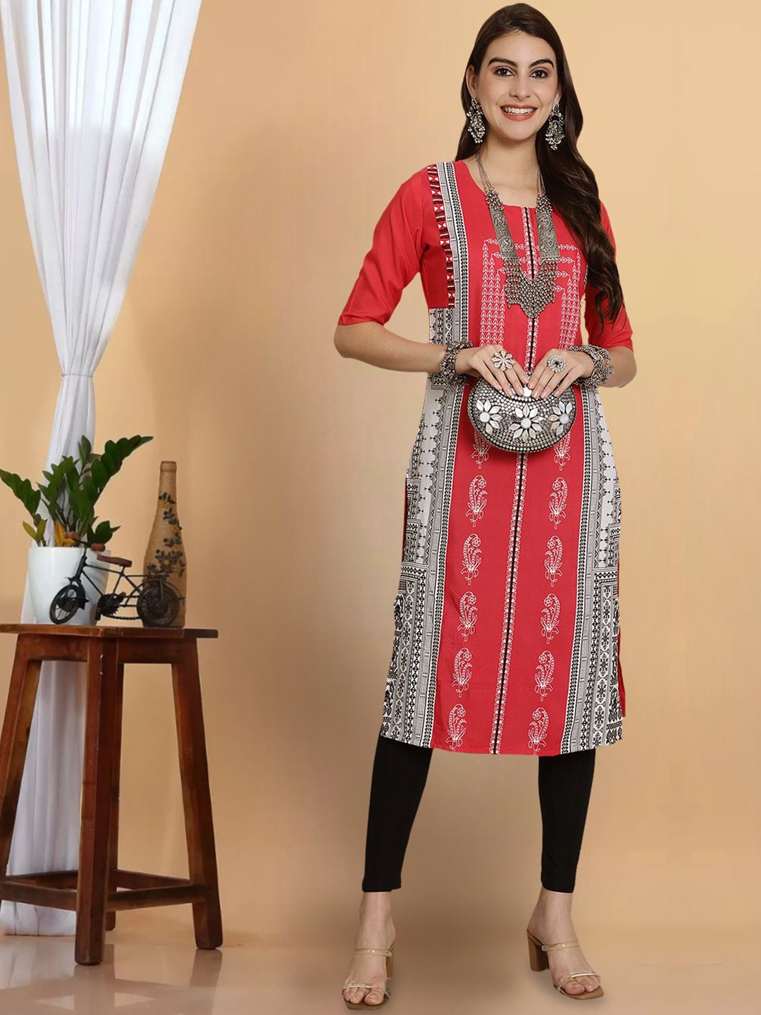 

7Threads Ethnic Motifs Printed Straight Kurta, Red