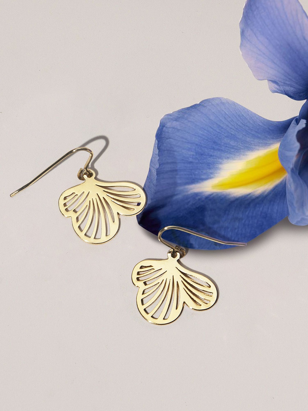 

Accessorize London Leaf Shaped Drop Earrings, Gold