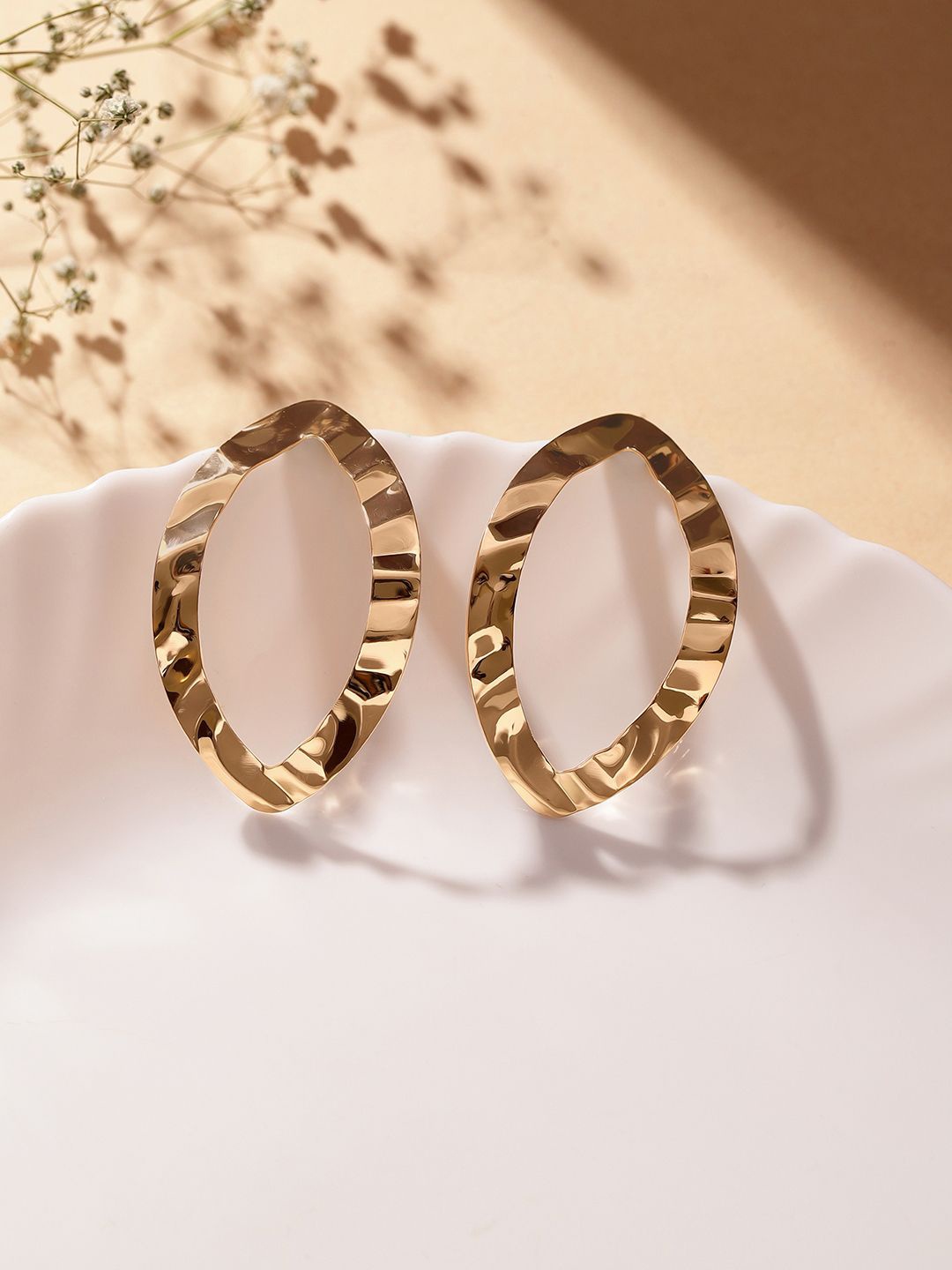 

Priyaasi Gold Plated Contemporary Studs