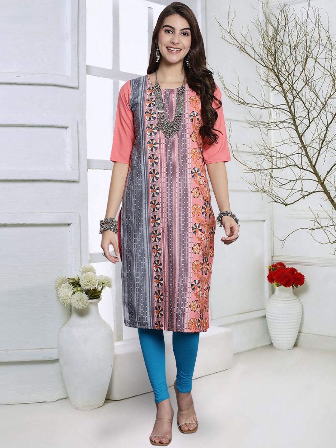 

7Threads Geometric Printed Round Neck Straight Kurta, Peach