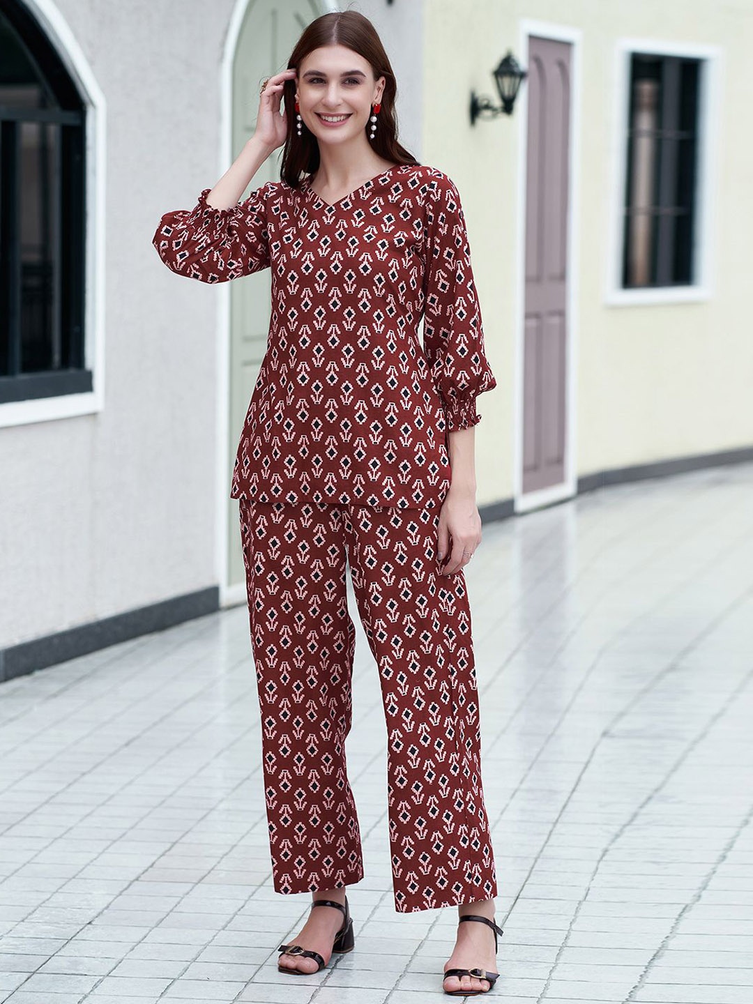 

Selvia Printed Top With Palazzo Co-Ords, Maroon