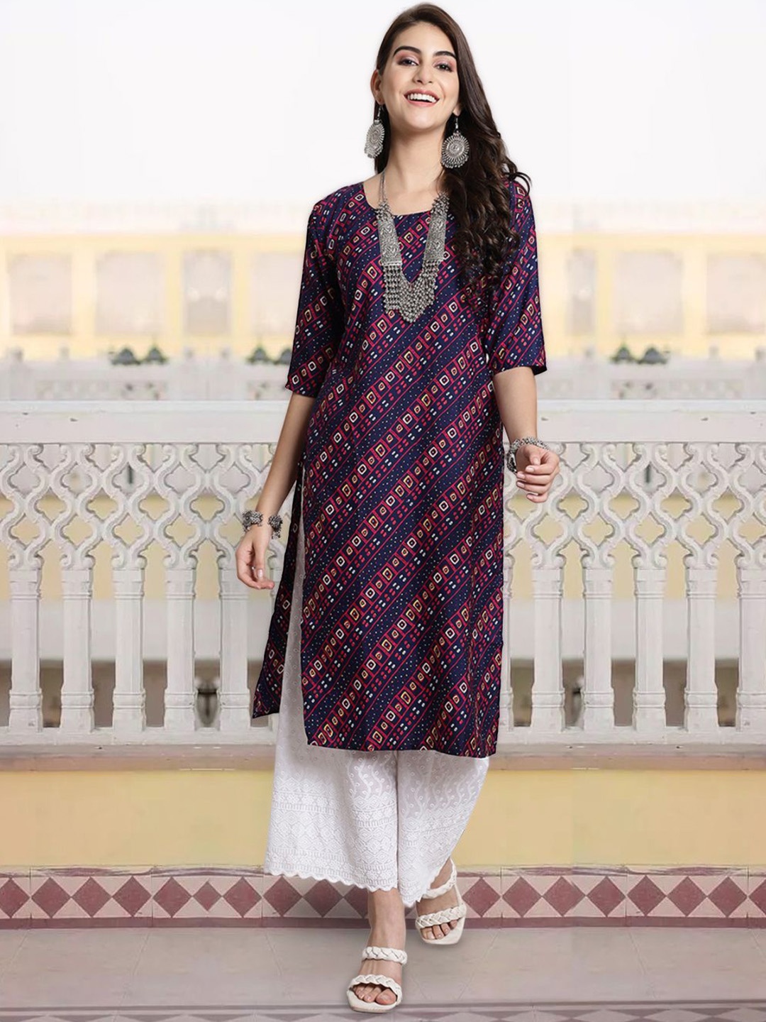 

7Threads Geometric Printed Round Neck Straight Kurta, Navy blue