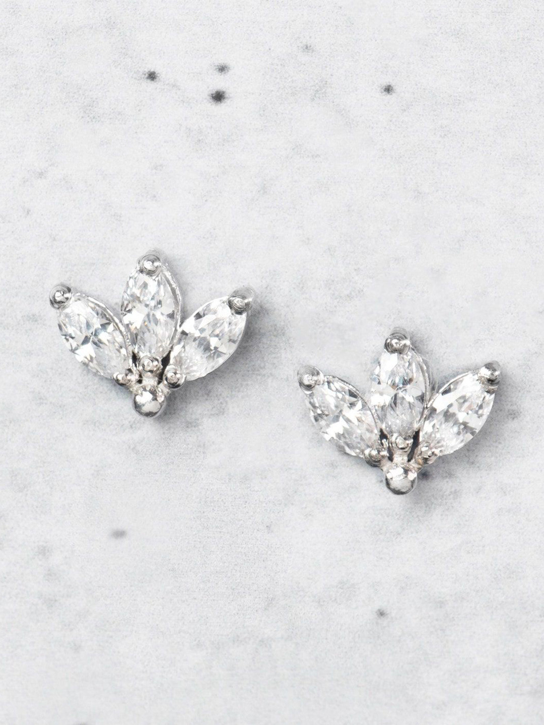 

ORIONZ Cubic Zirconia Contemporary Studs, White