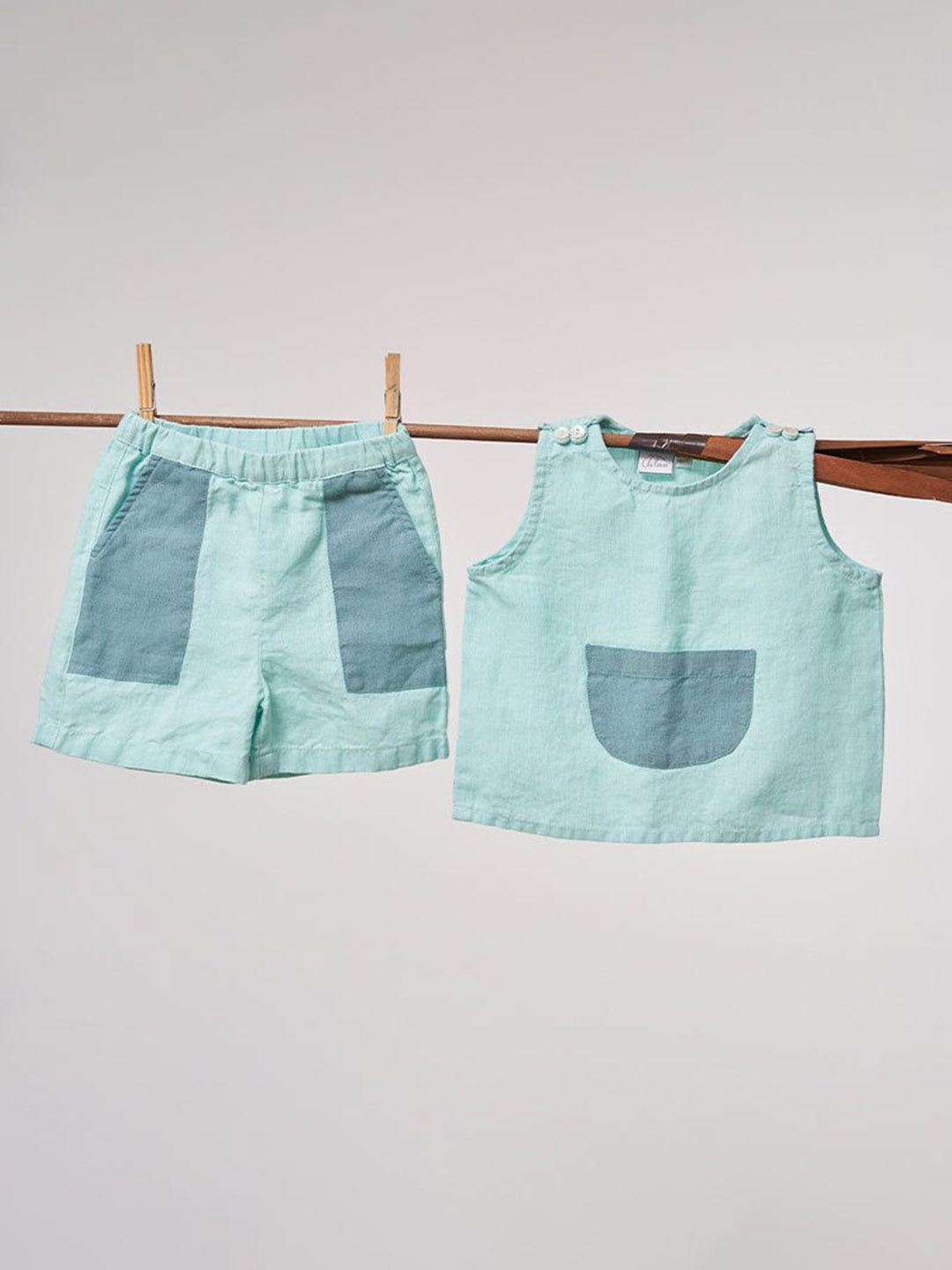 

CHI LINEN CLOTHING Unisex Kids Linen Shorts, Sea green