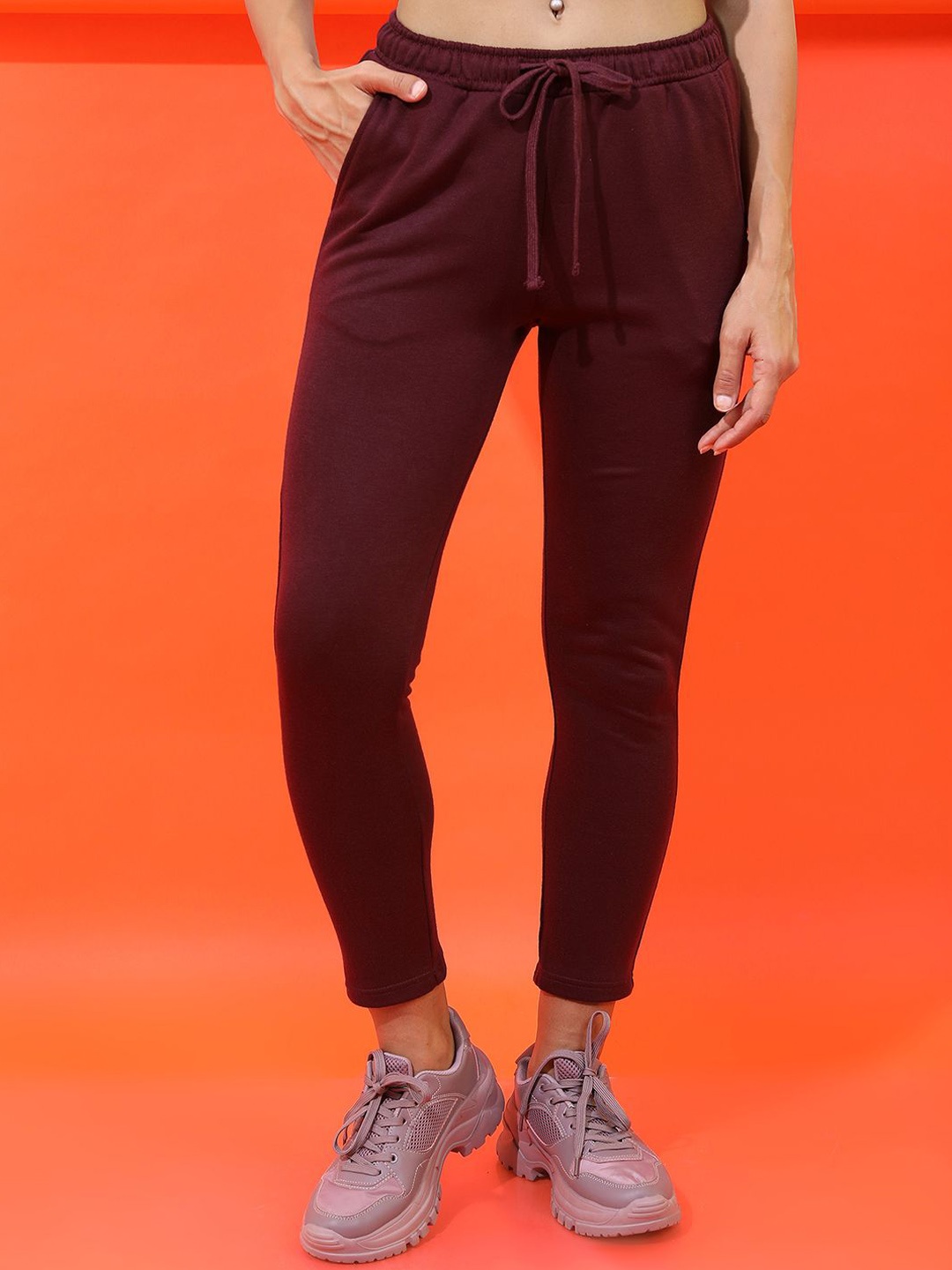 

Tokyo Talkies Women Slim Fit Mid Rise Track Pants, Burgundy