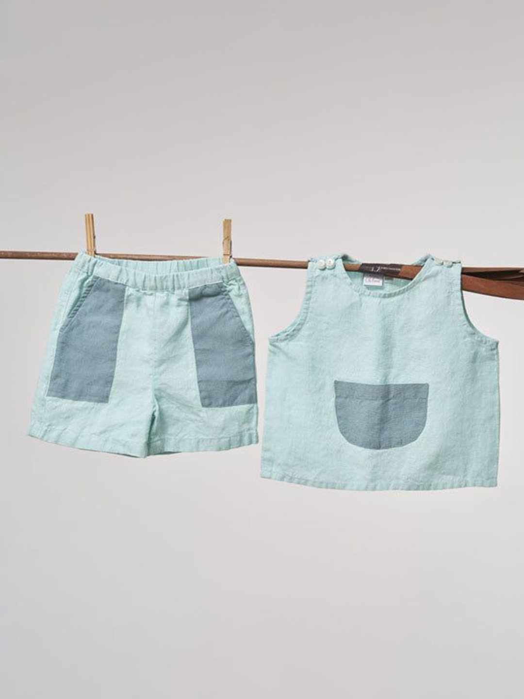 

CHI LINEN CLOTHING Unisex Kids Linen Shorts, Sea green