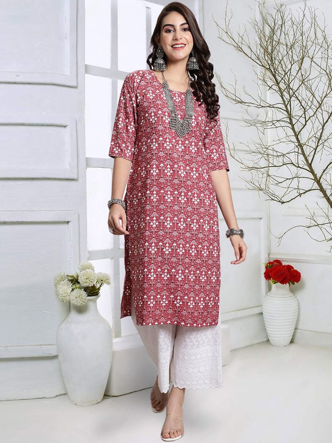 

7Threads Ethnic Motifs Printed Crepe Straight Kurta, Red