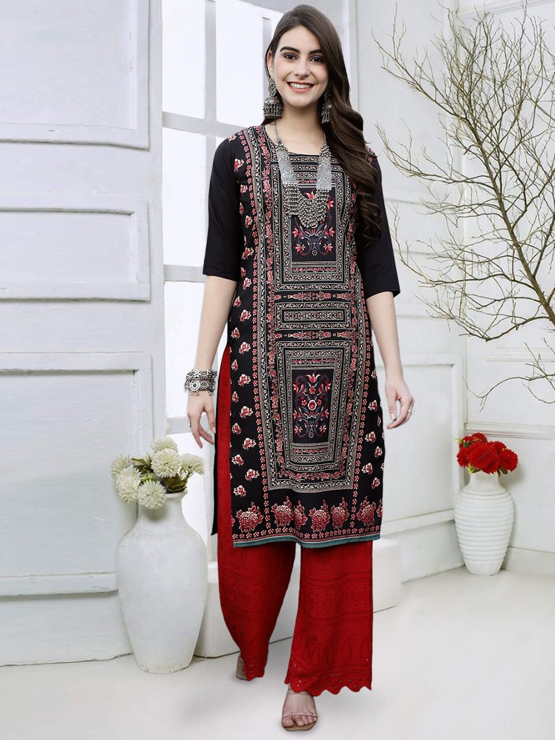 

7Threads Floral Printed Round Neck Straight Kurta, Black
