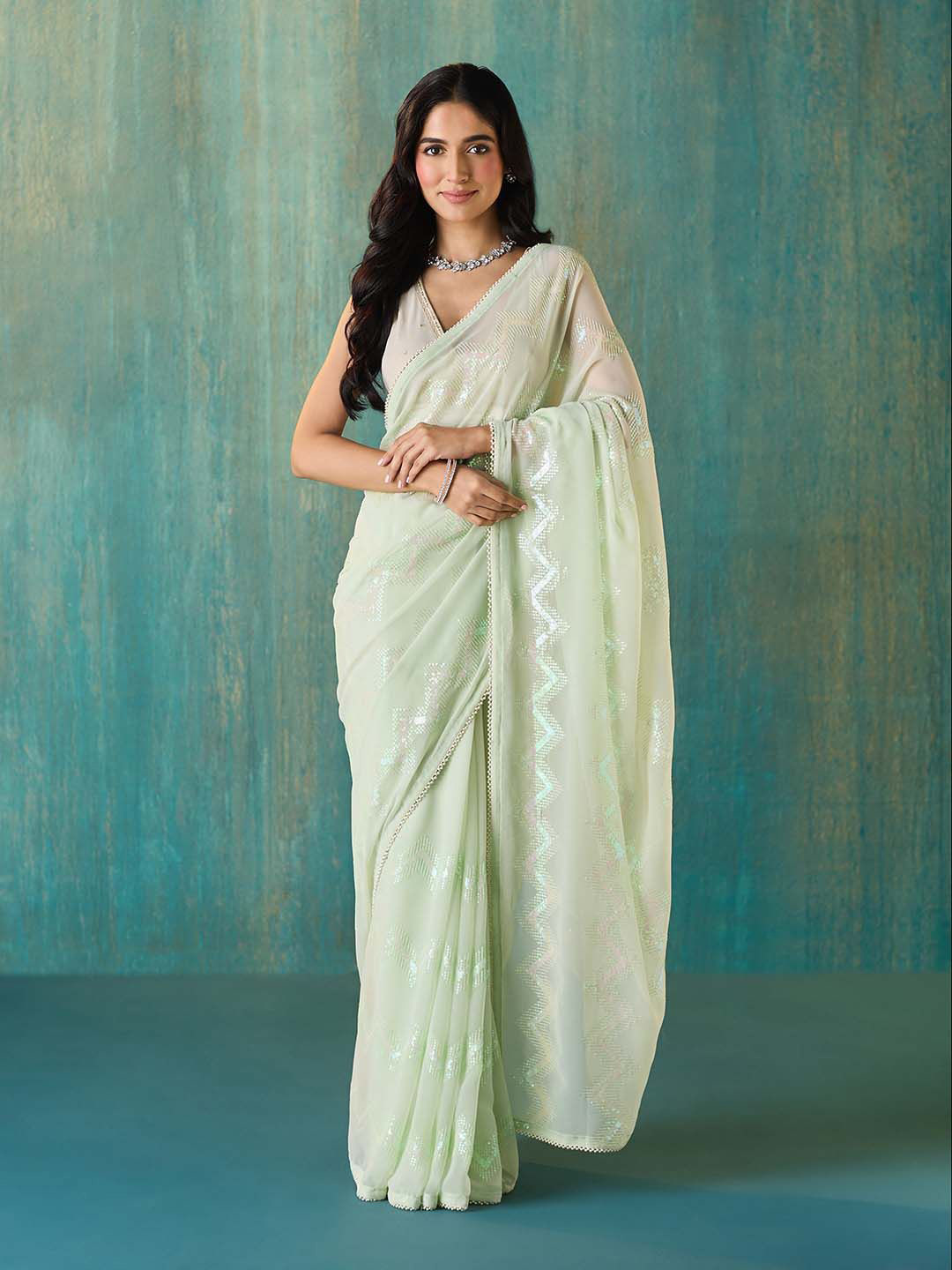 

Likha Embellished Sequinned Saree, Green