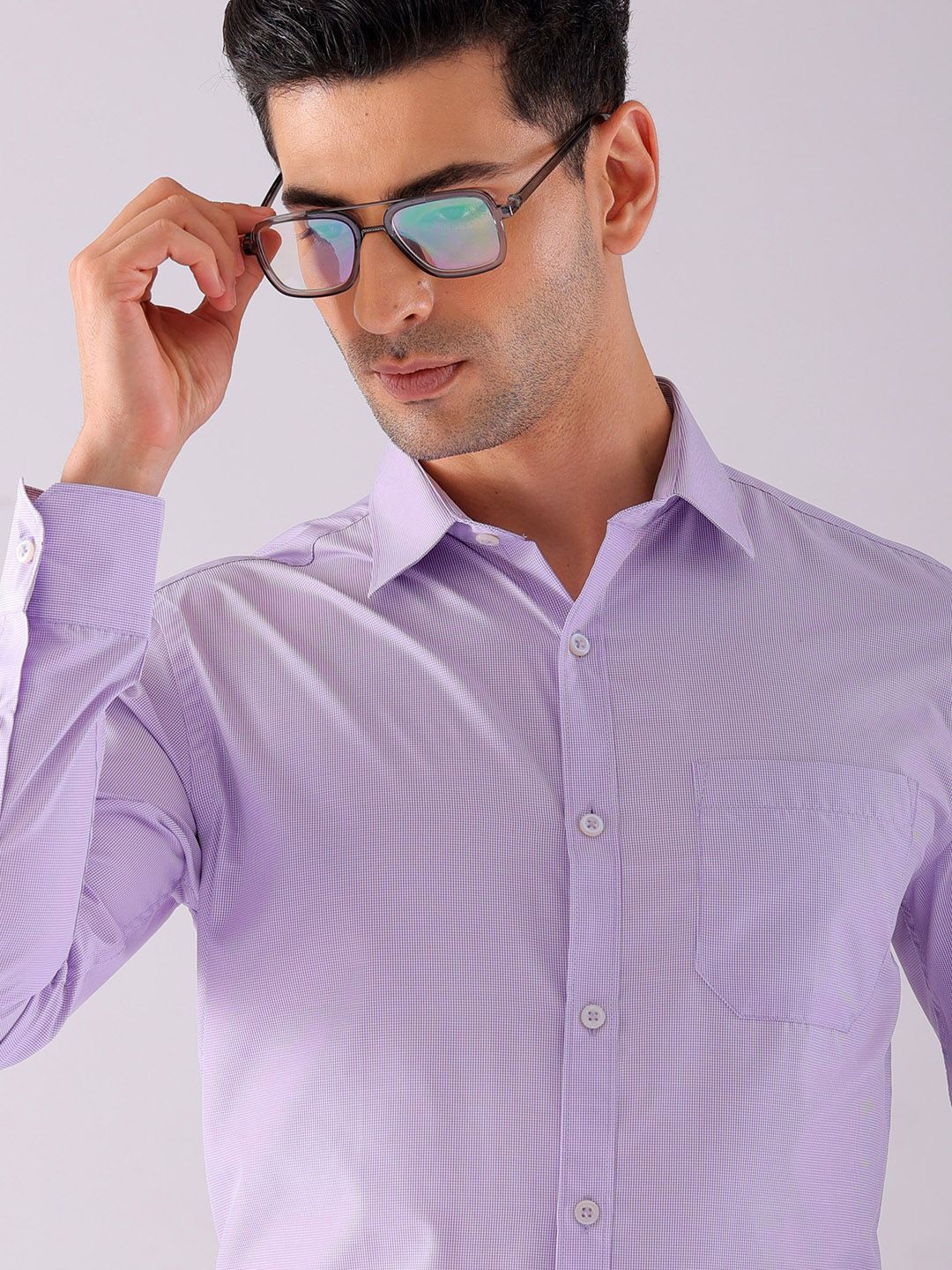 

The Indian Garage Co. X Luxe Men Spread Collar Solid Slim Fit Formal Shirt, Lavender