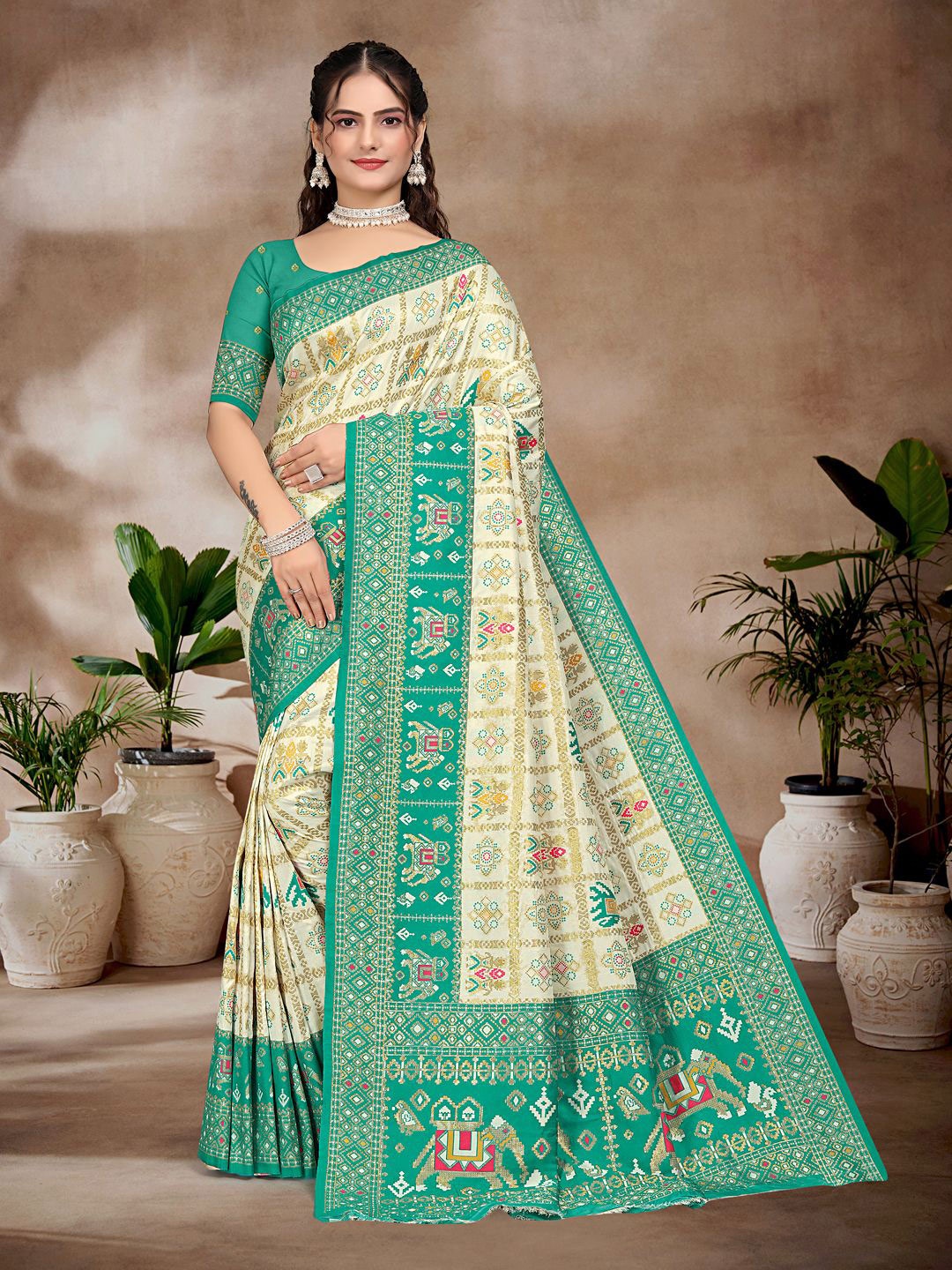 

Pionex Woven Design Pure Silk Patola Saree, Sea green