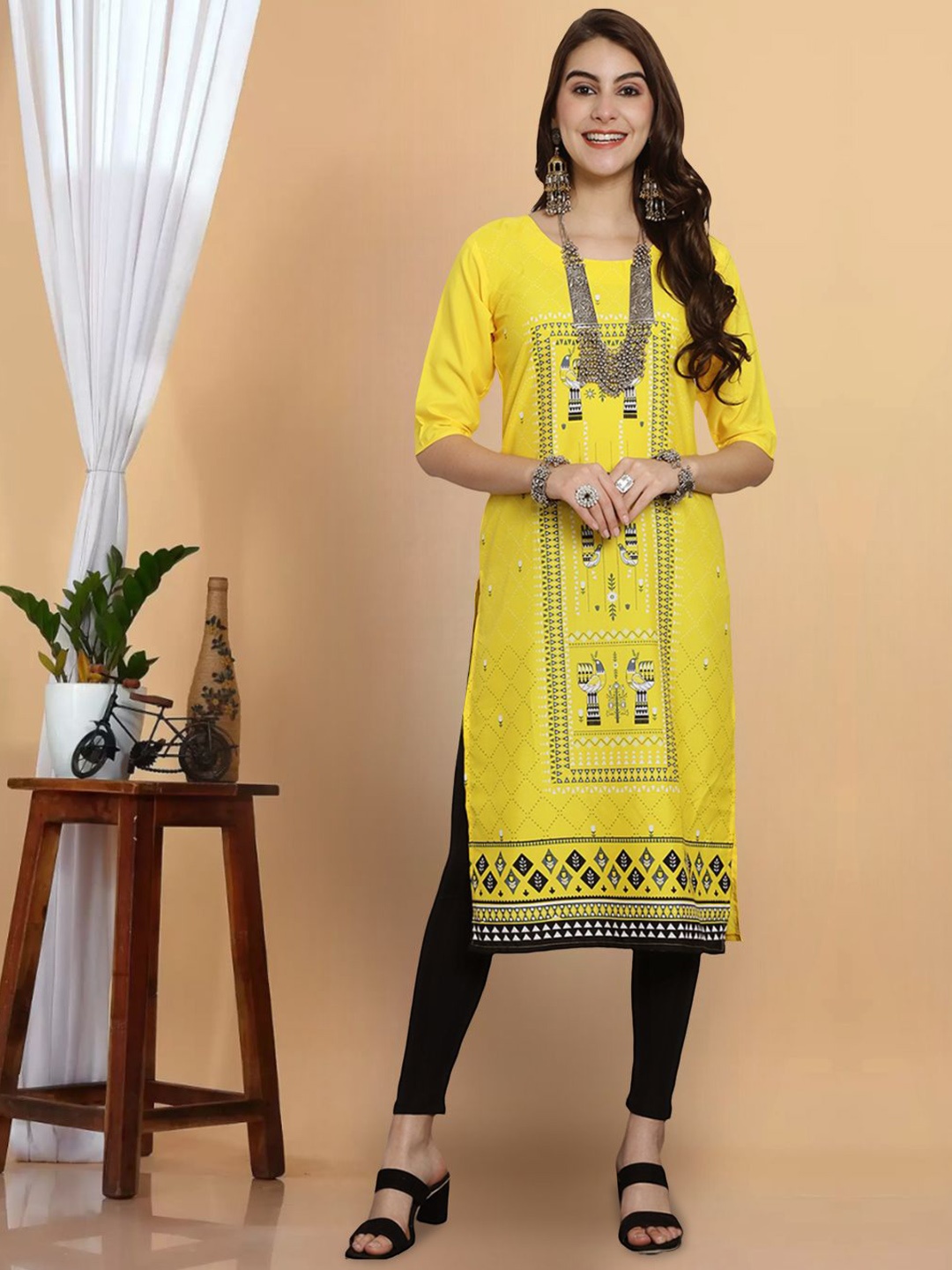 

7Threads Ethnic Motifs Printed Round Neck Crepe Straight Kurta, Yellow