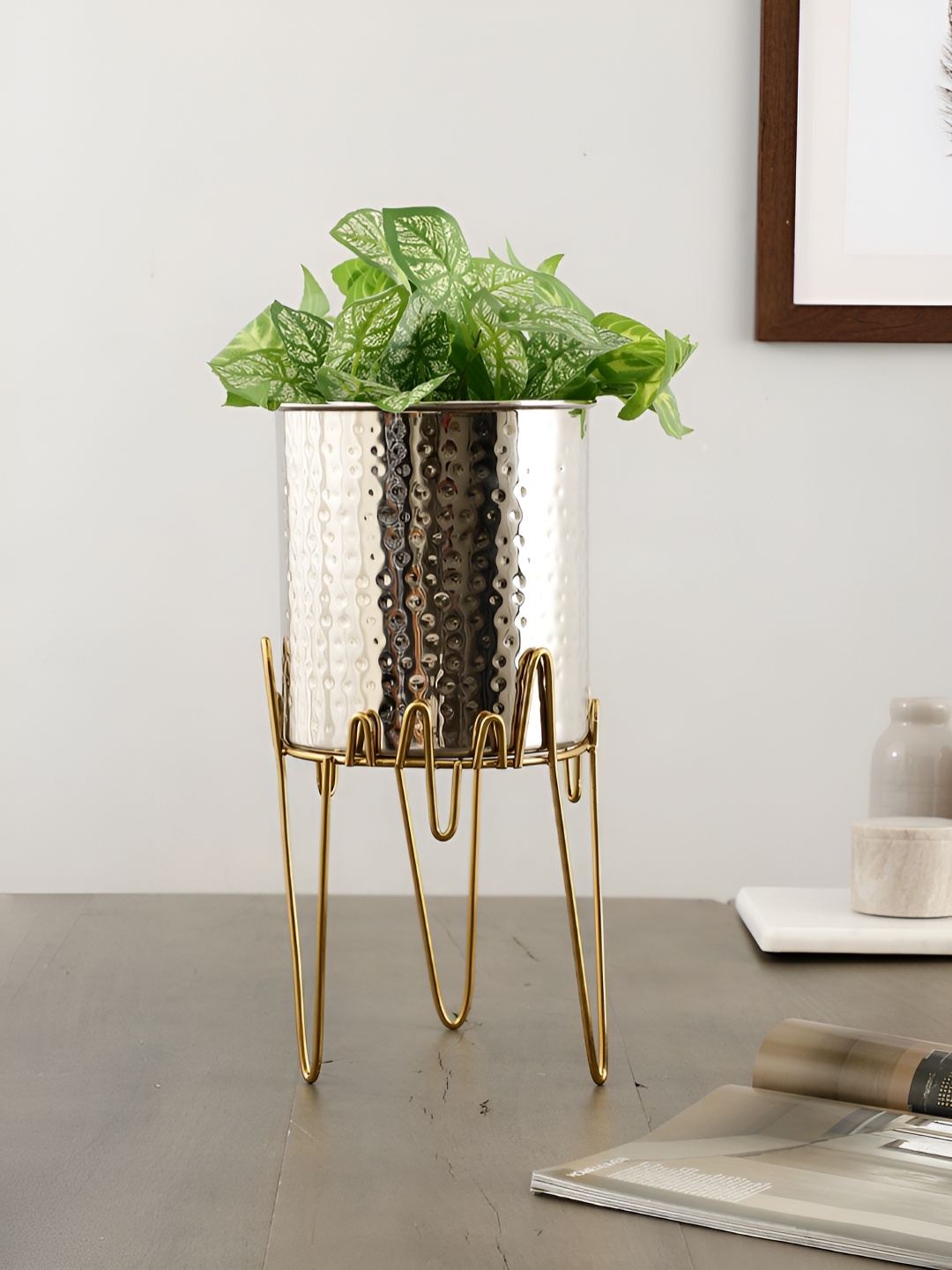 

Maison Modern Trine Silver-Toned 2 Pieces Textured Stainless Steel Planter With Arbor
