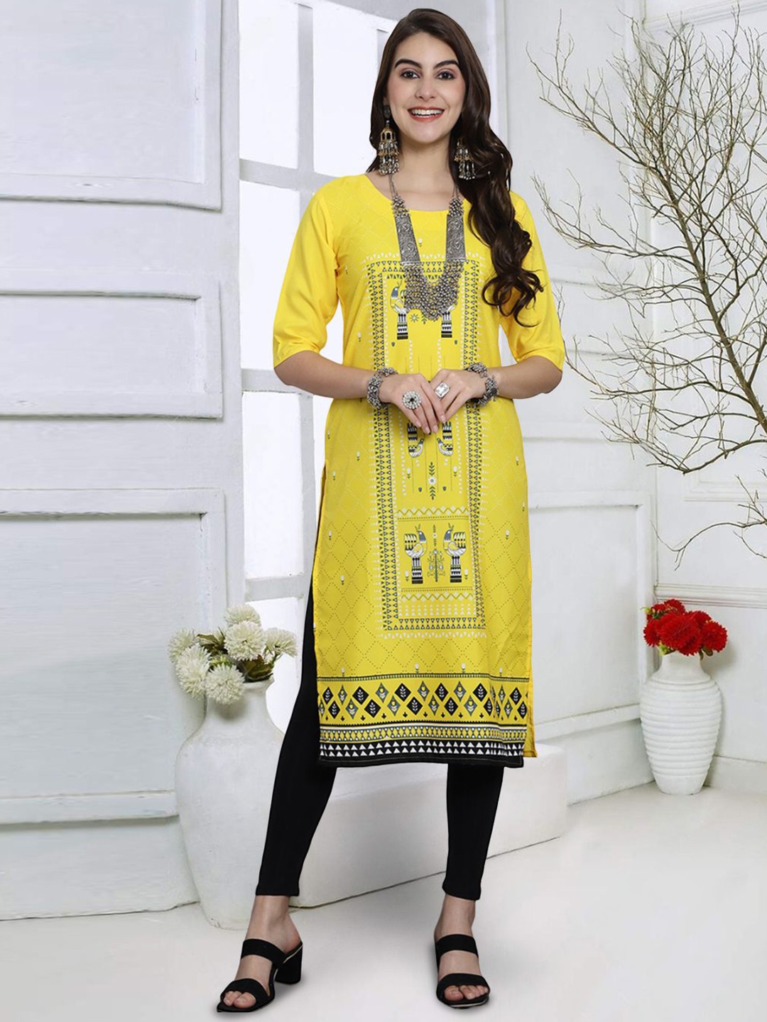 

7Threads Ethnic Motifs Printed Round Neck Straight Kurta, Yellow