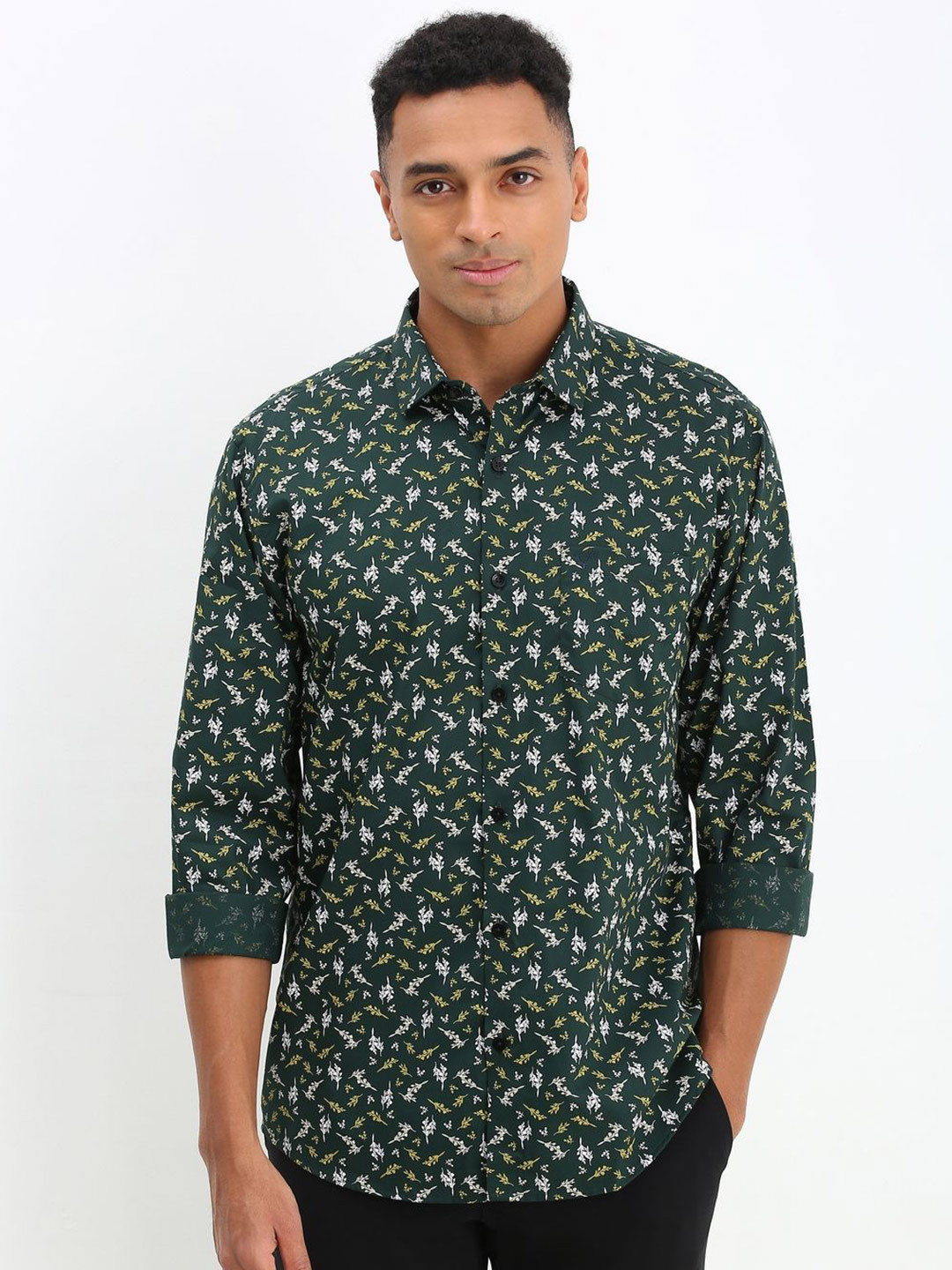 

Allen Solly Men Spread Collar Floral Printed Cotton Slim Fit Casual Shirt, Green