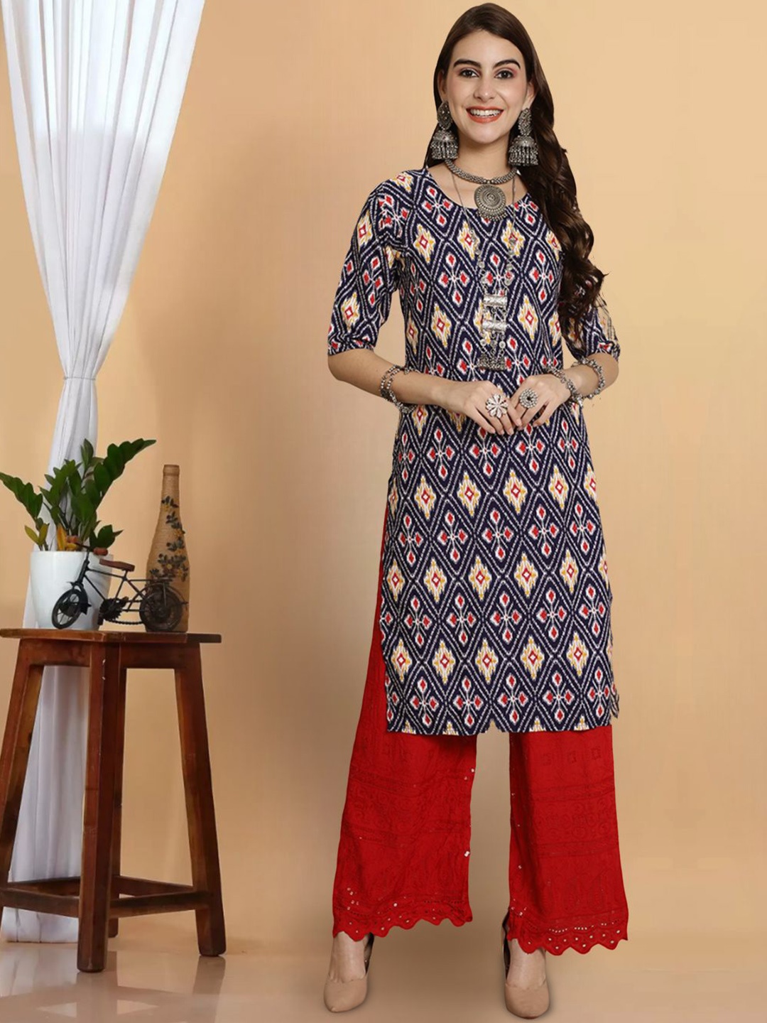

7Threads Geometric Printed Round Neck Straight Kurta, Navy blue