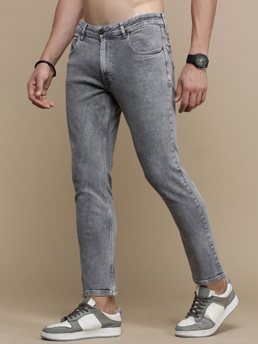 

The Roadster Lifestyle Co Men Slim Fit No Fade Jeans, Grey