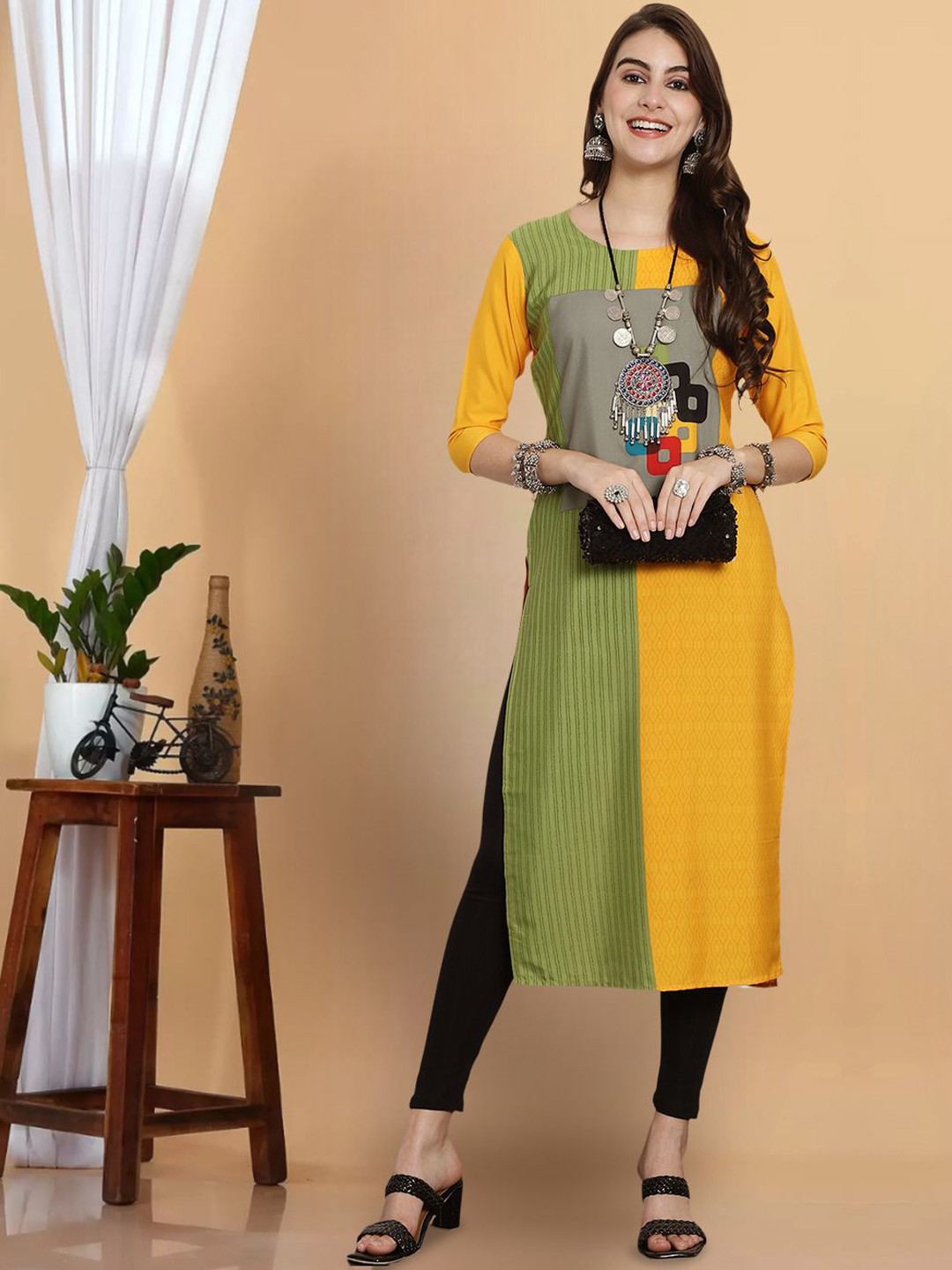 

7Threads Geometric Printed Round Neck Straight Kurta, Yellow