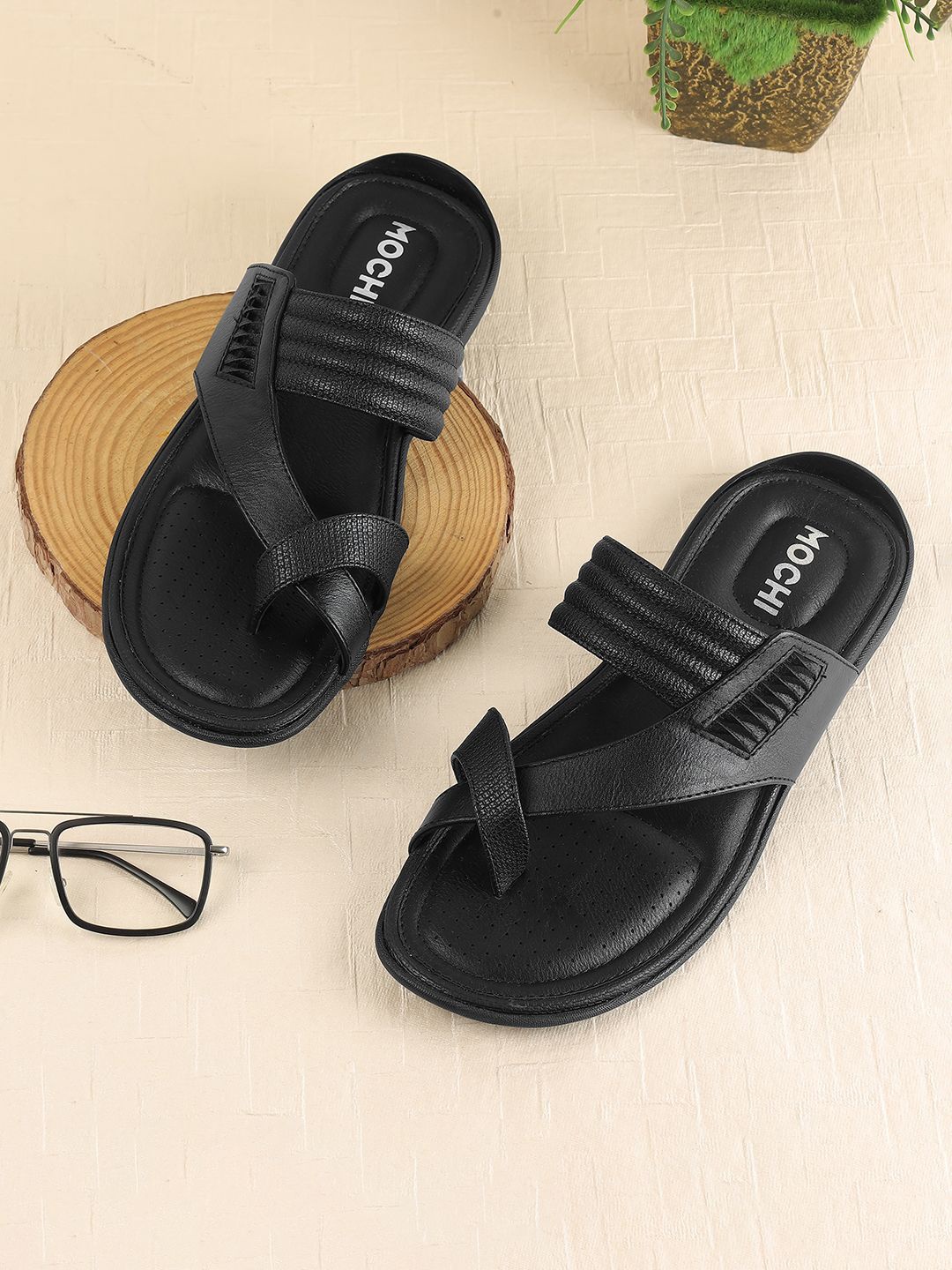 

Mochi Men Leather Comfort Sandals, Black