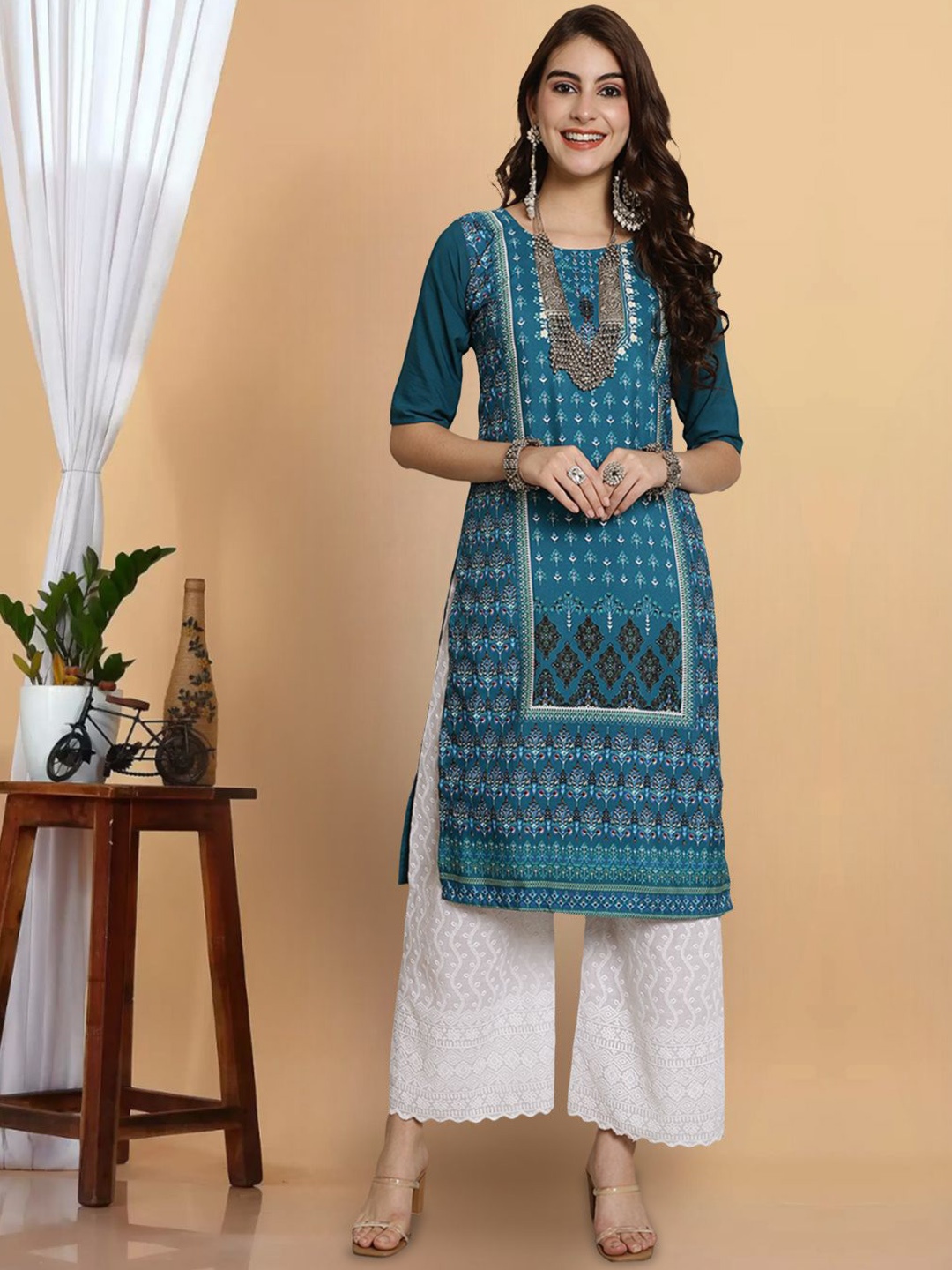 

7Threads Ethnic Motifs Printed Round Neck Crepe Straight Kurta, Blue