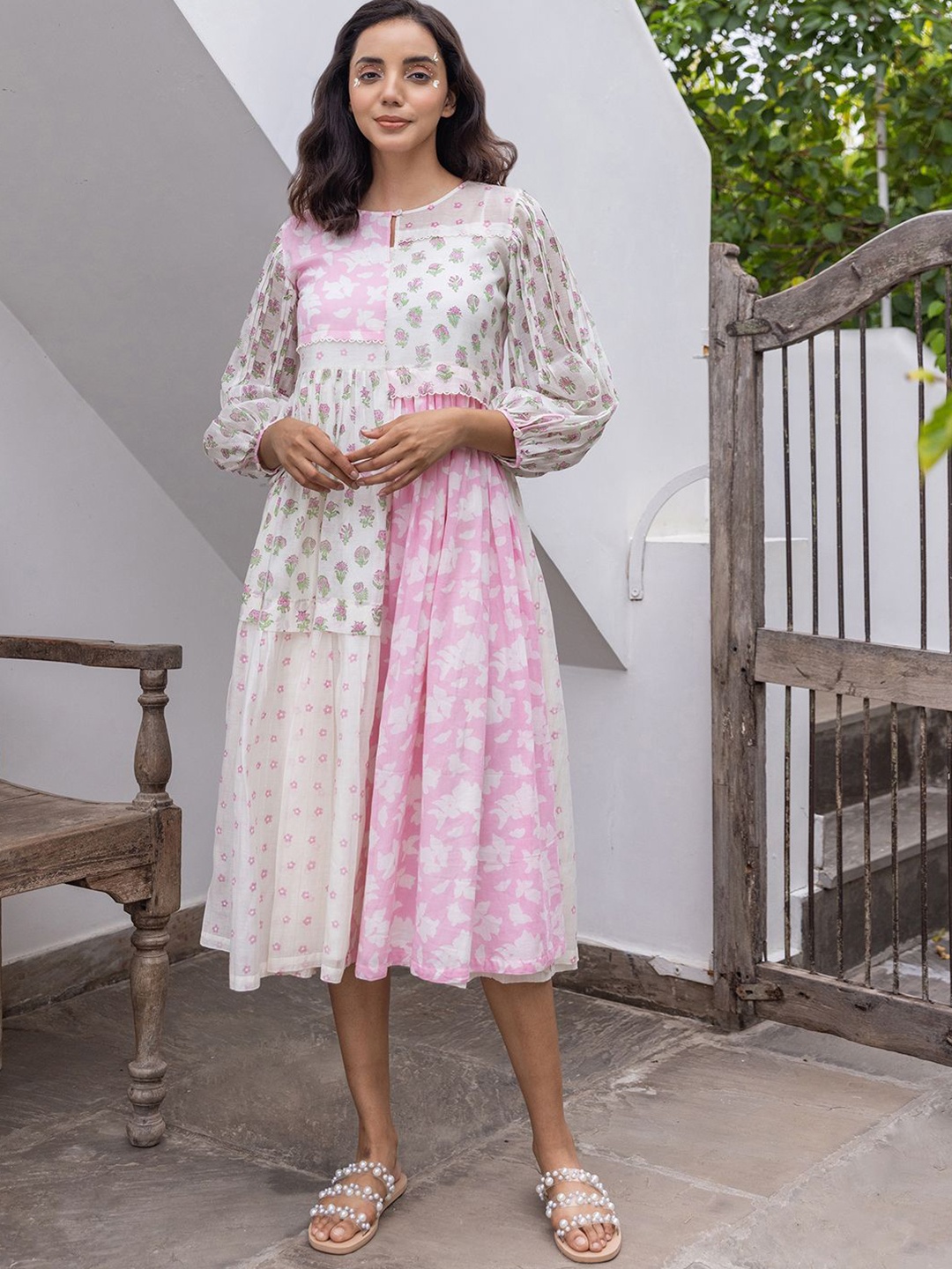 

The Yellow Bow Floral Printed Cotton Puff Sleeve A-Line Midi Dress, Pink