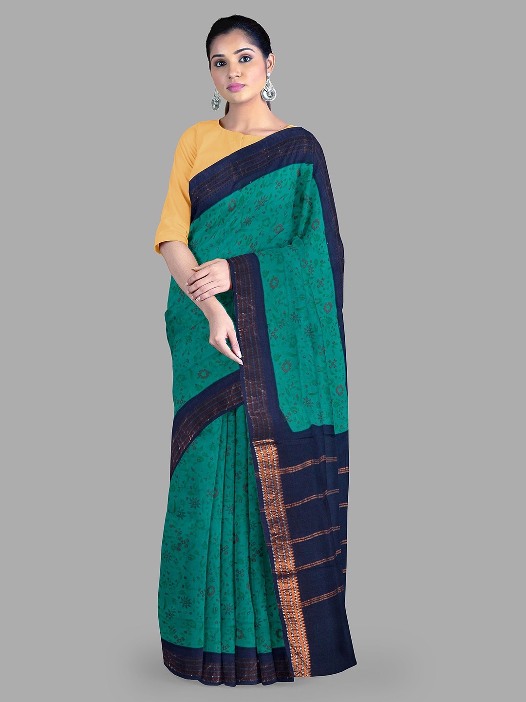 

The Chennai Silks Floral Zari Pure Cotton Sungudi Saree, Navy blue