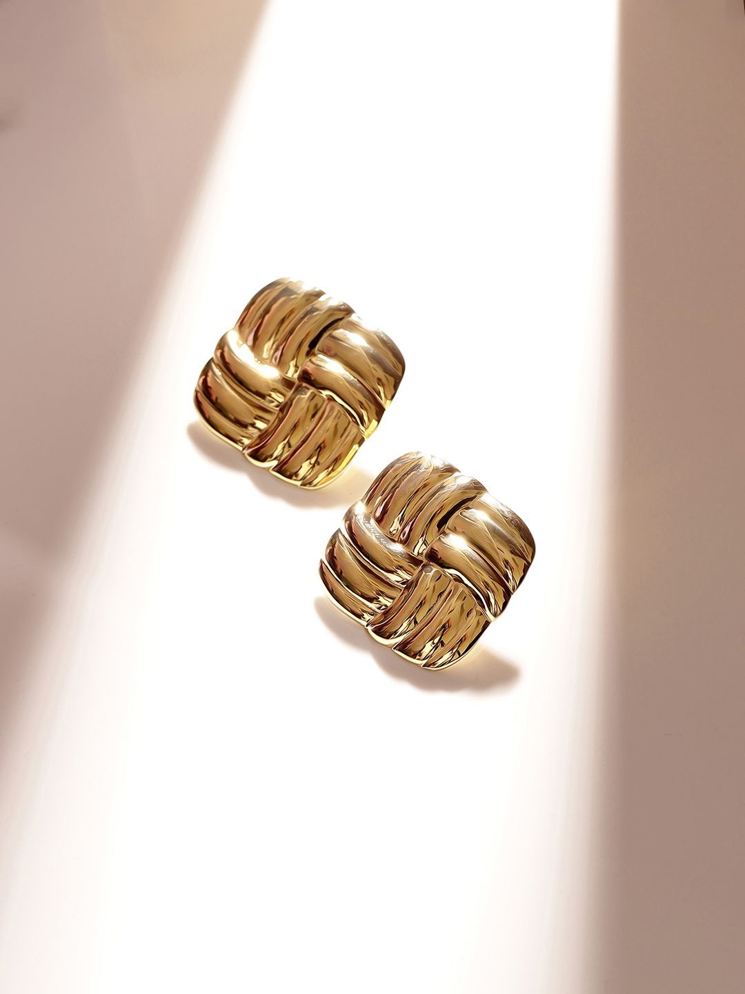

Priyaasi Gold plated Elegance Contemporary Studs