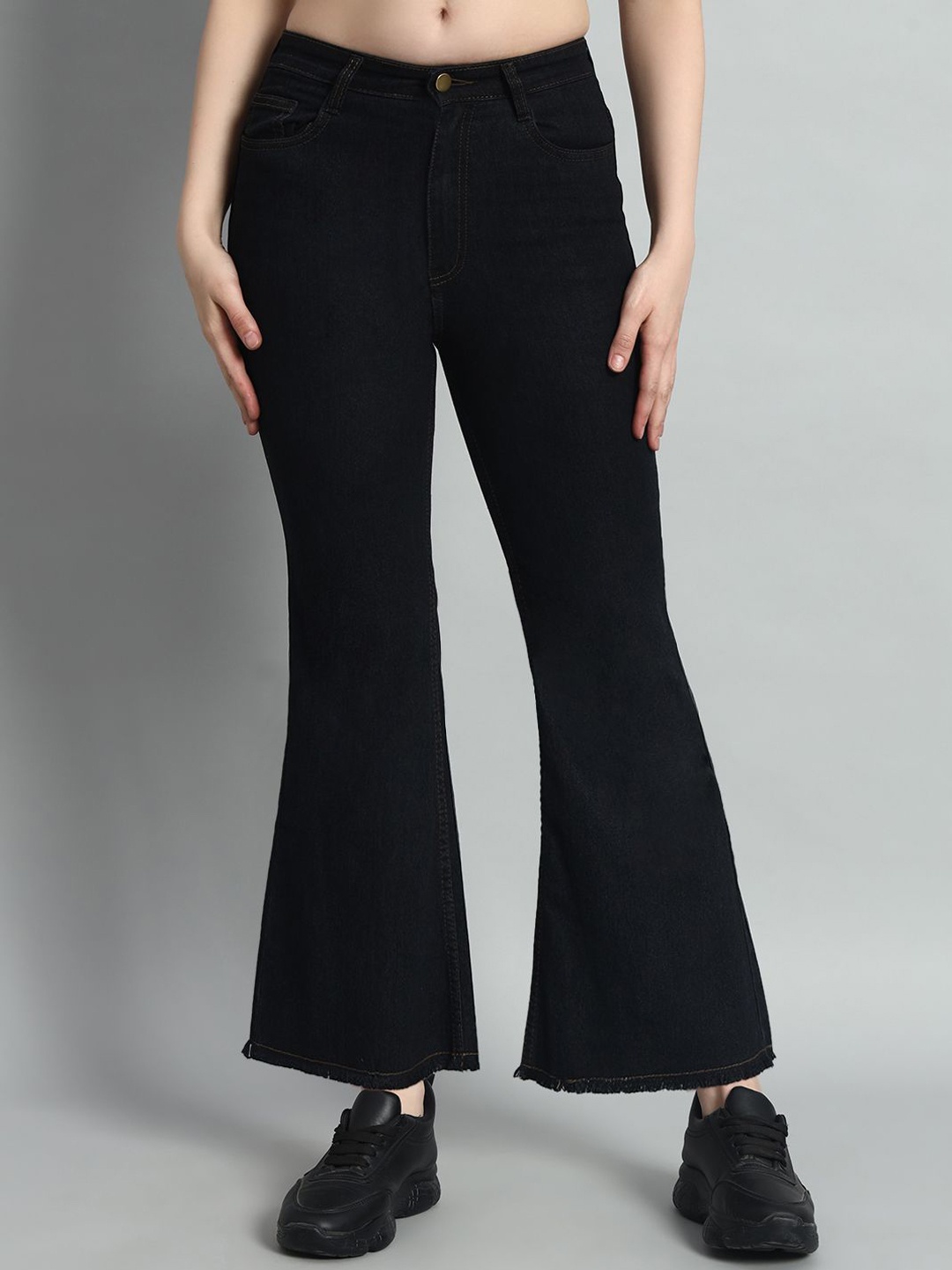 

The Roadster Lifestyle Co Women High-Rise No Faded Jeans, Black