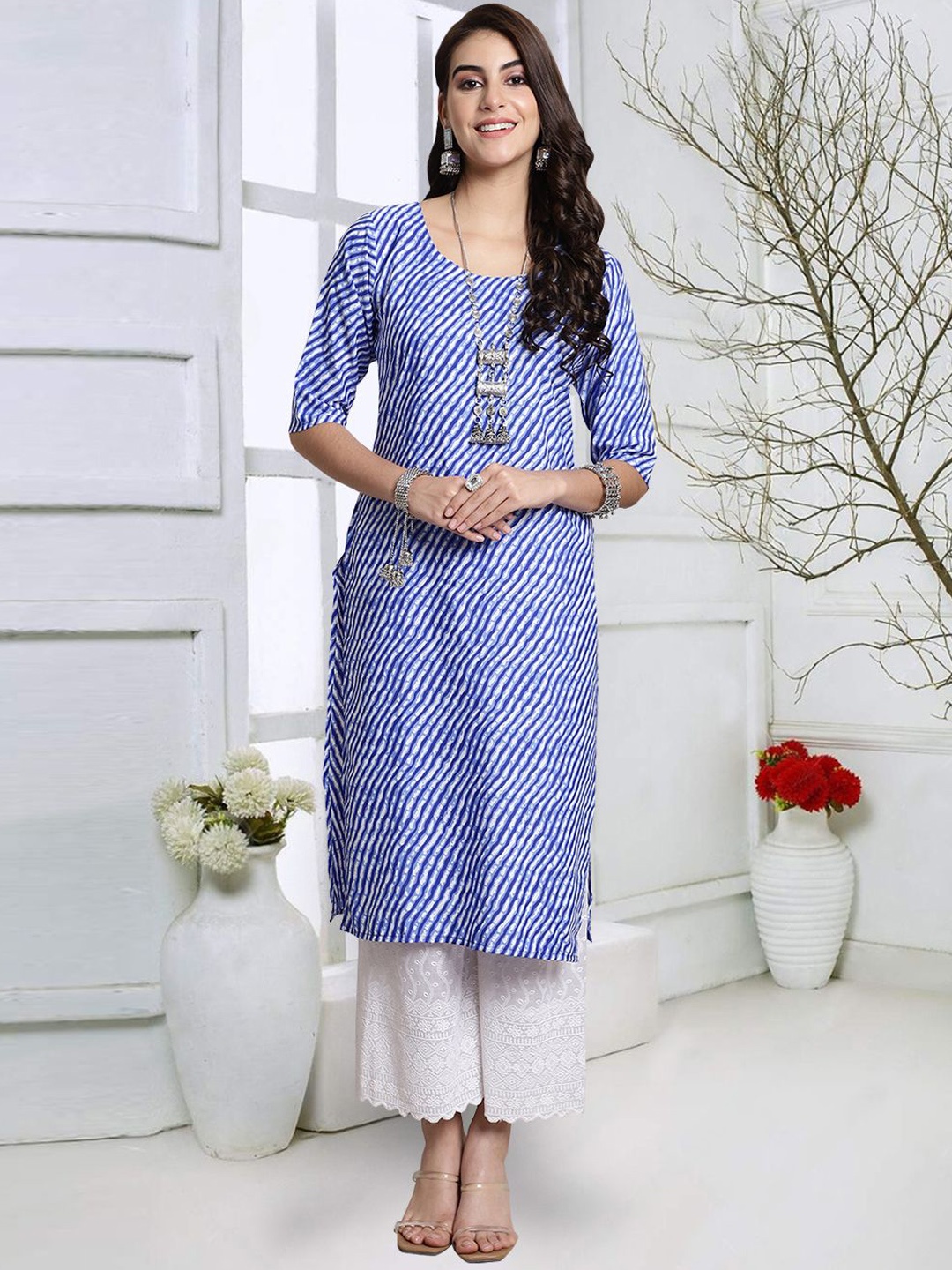 

7Threads Leheriya Printed Round Neck Straight Kurta, Blue