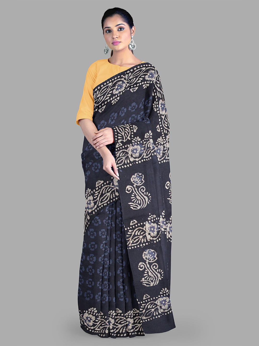 

The Chennai Silks Floral Pure Cotton Sungudi Saree, Navy blue