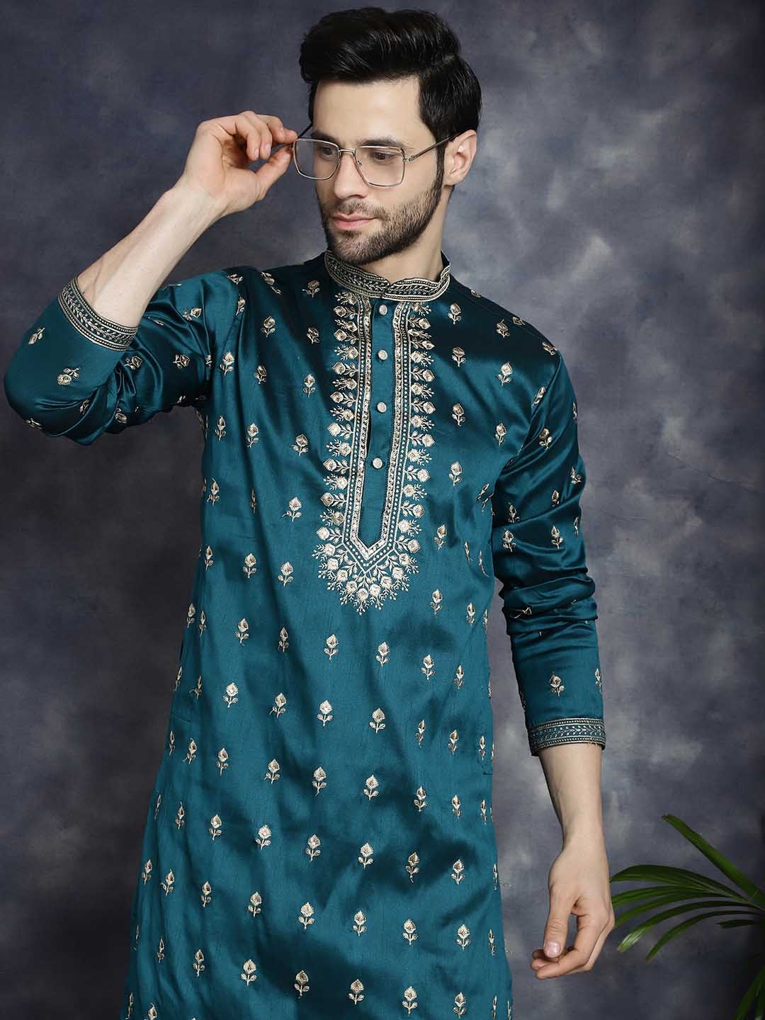 

Jompers Ethnic Motifs Embroidered Mandarin Collar Sequinned Straight Kurta With Pyjama, Blue