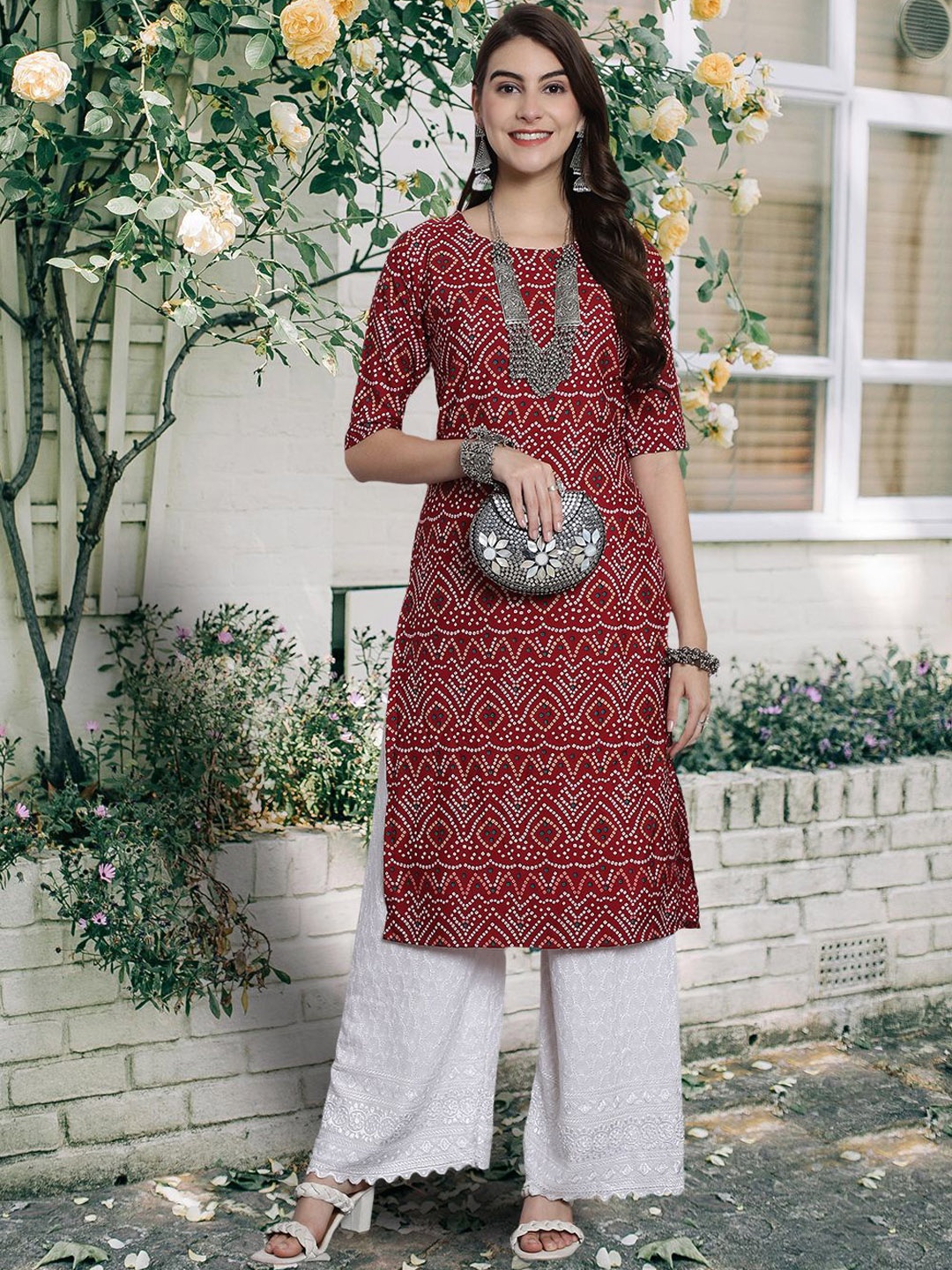

KALINI Bandhani Printed Round Neck Short Sleeves Straight Kurta, Red