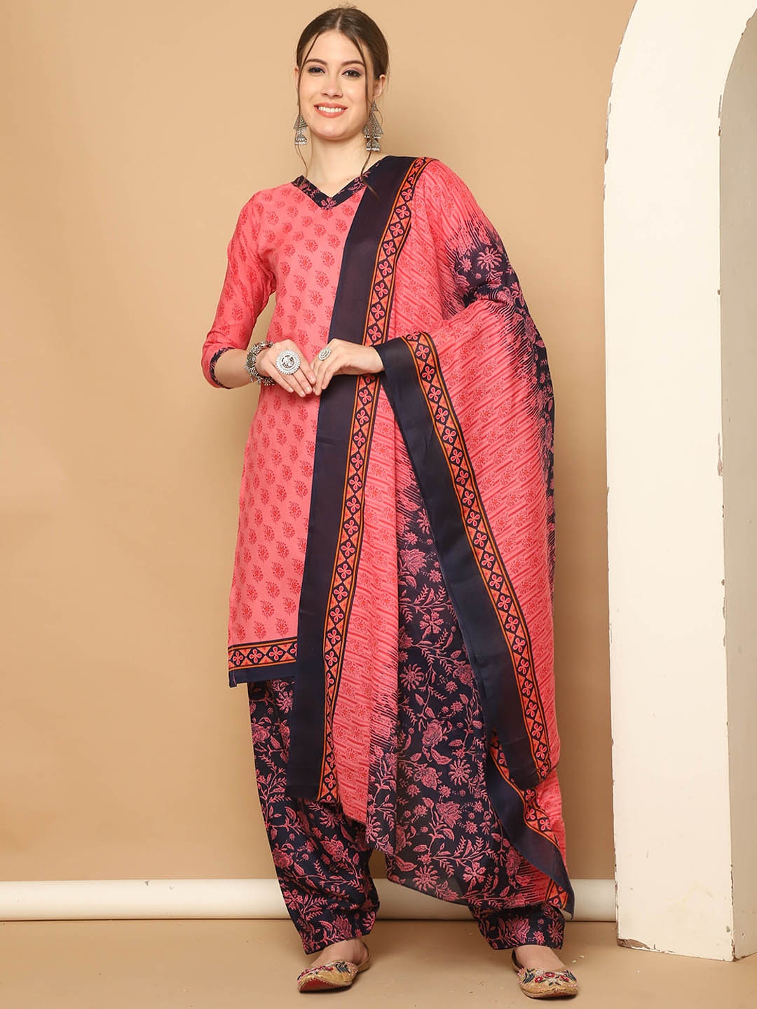 

KALINI Women Floral Printed Regular Kurta with Salwar & With Dupatta, Pink