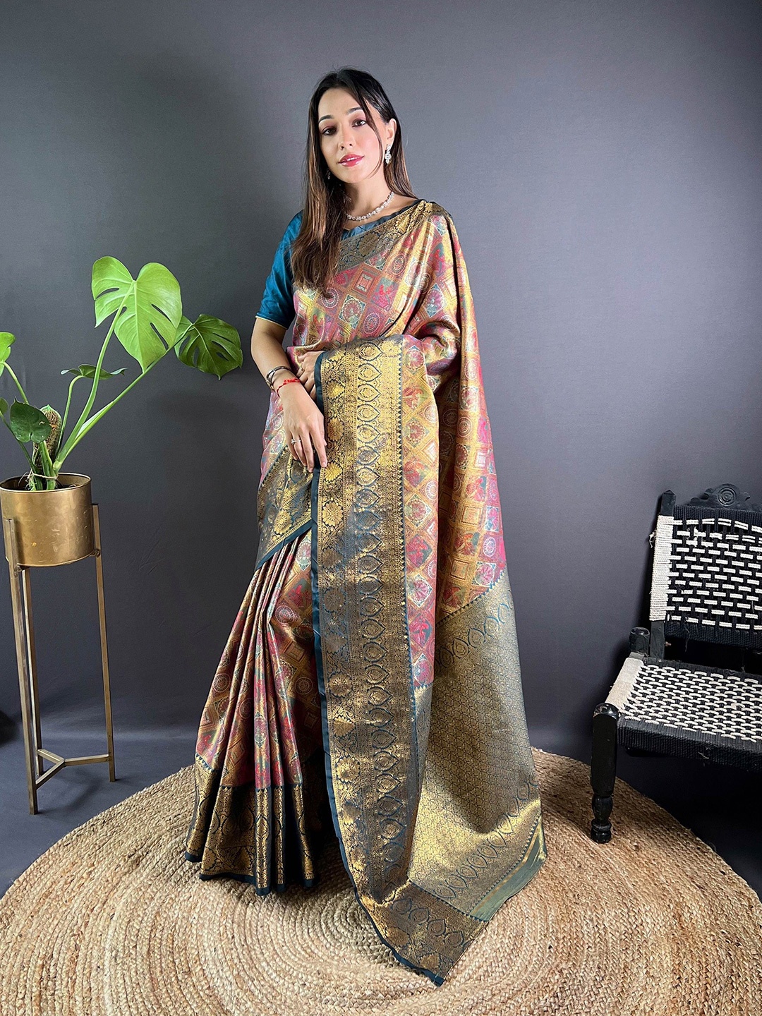 

HEER FASHION Woven Design Zari Dharmavaram Saree, Teal